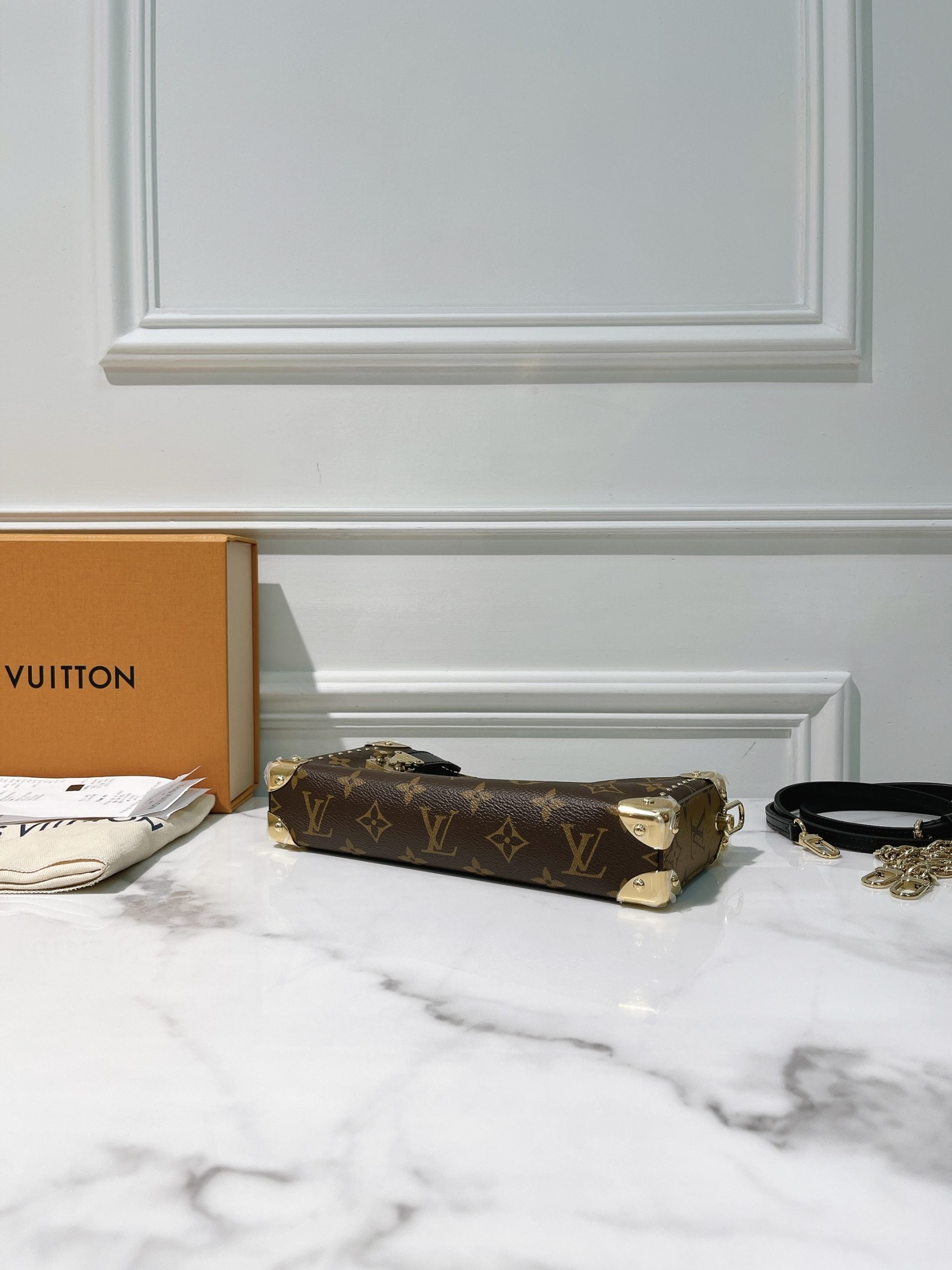 LV SLIM TRUNK, Monogram