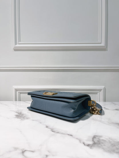 CHANEL MEDIUM BOY HANDBAG, Blue/Gold