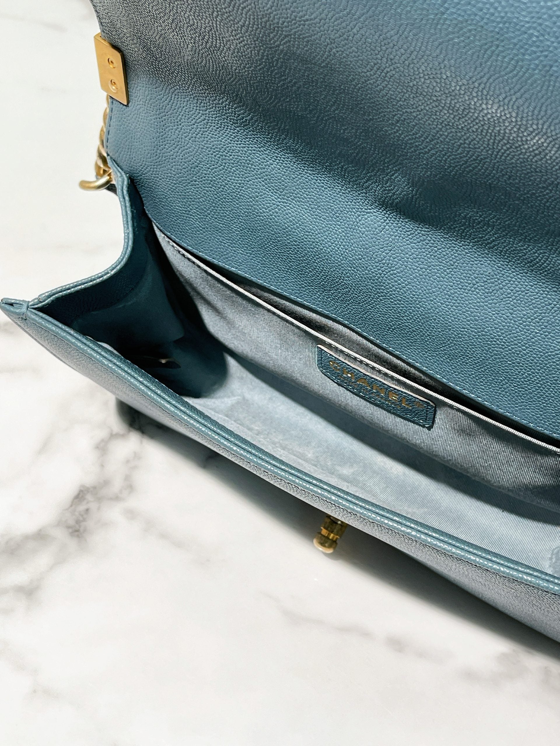 CHANEL MEDIUM BOY HANDBAG, Blue/Gold