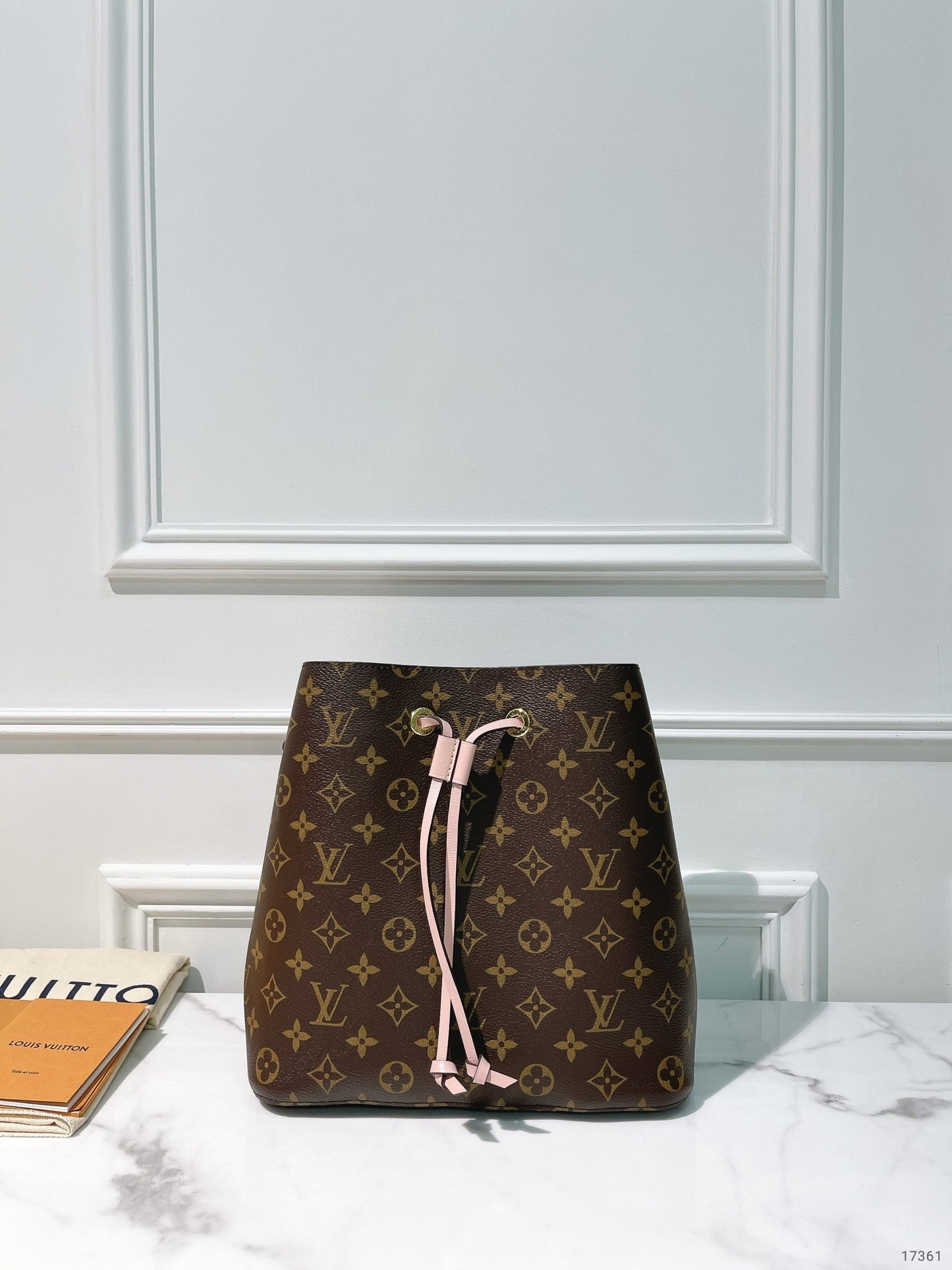 LV NEONOE, Monogram/Rose poudre