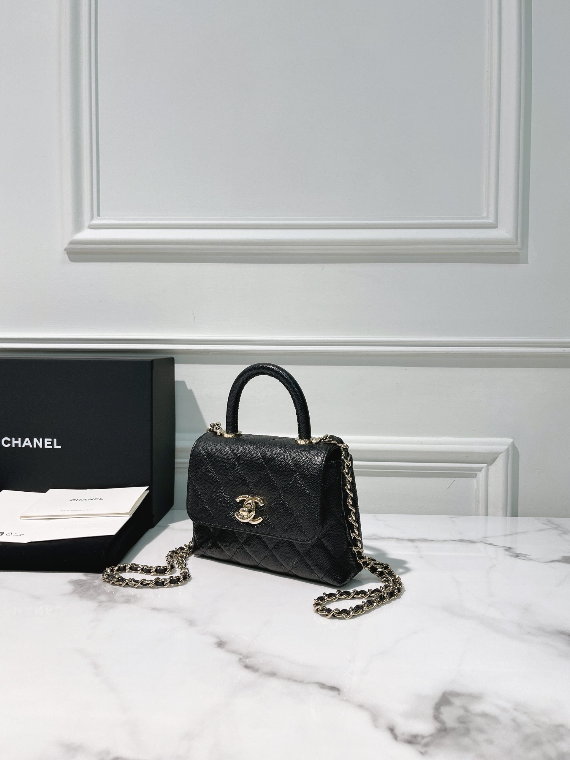 CHANEL MINI COCO HANDLE, Black/Gold