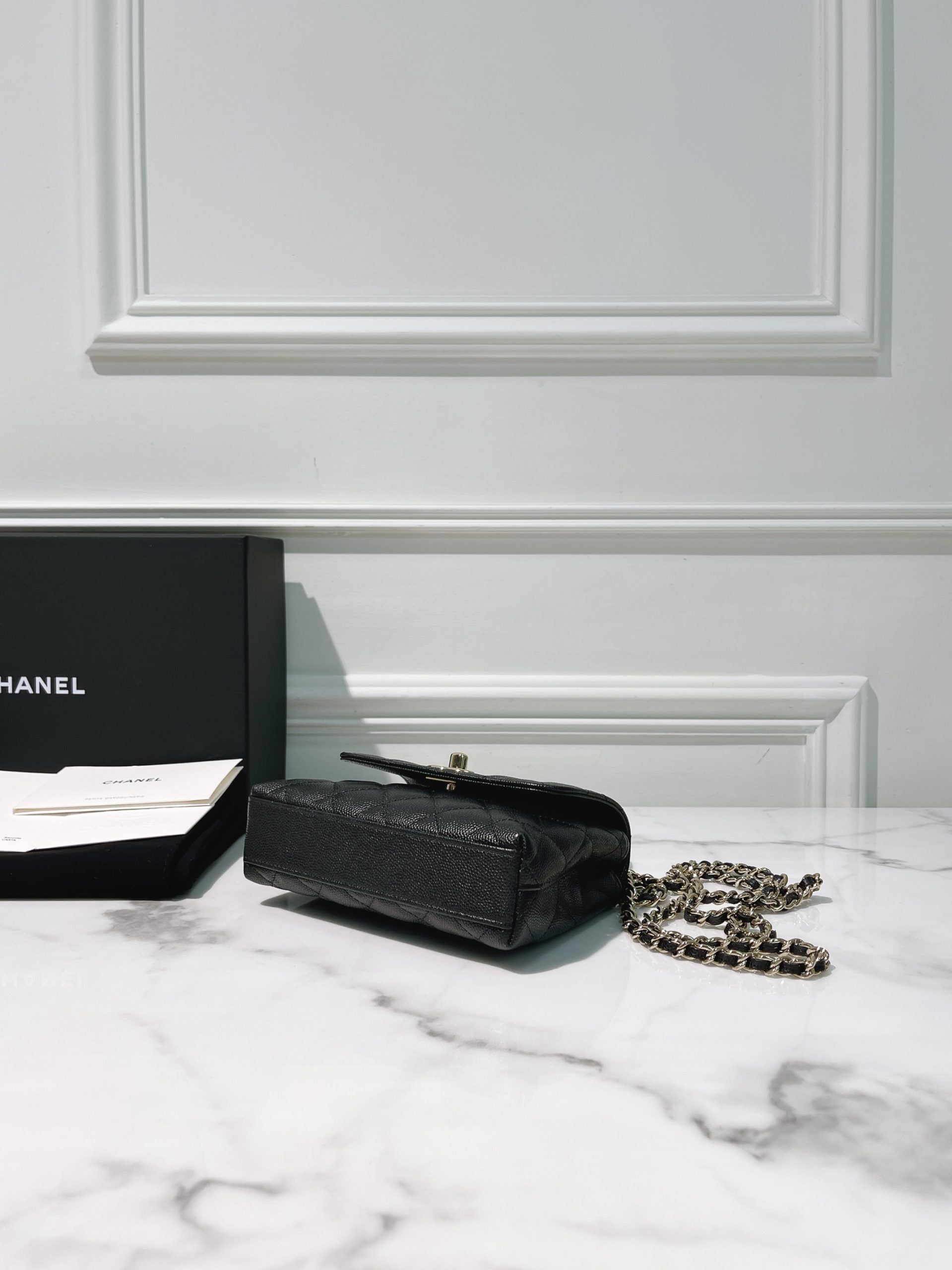 CHANEL MINI COCO HANDLE, Black/Gold