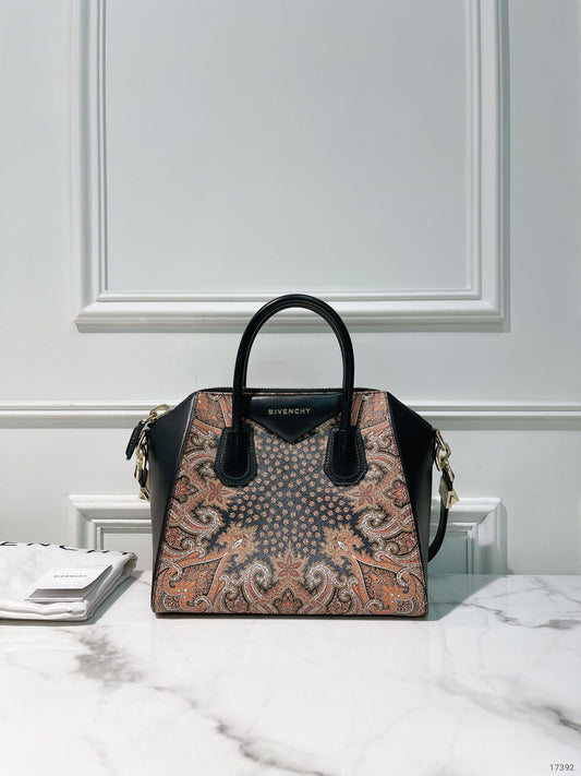 GIVENCHY SMALL ANTIGONA BAG