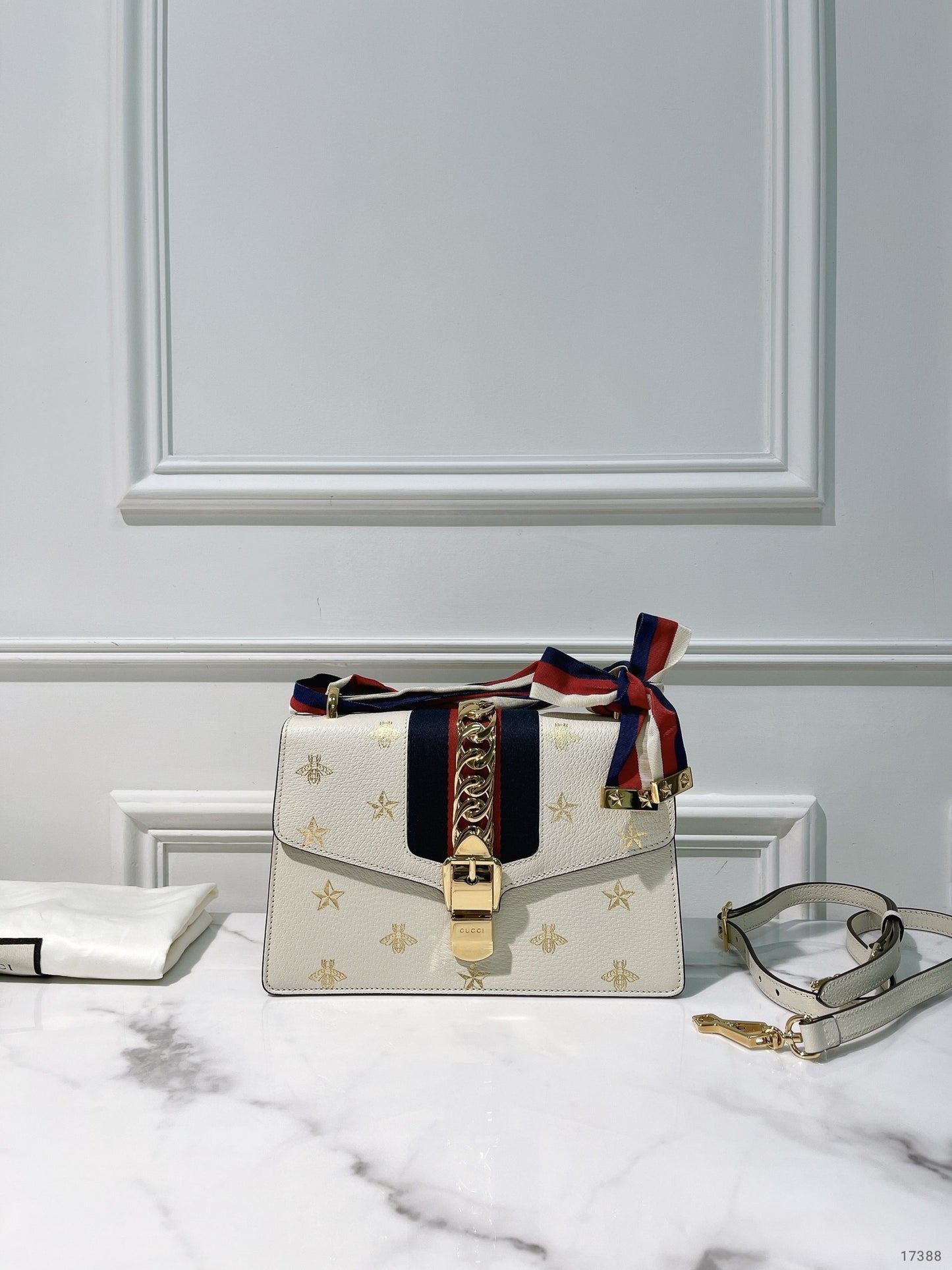 GUCCI MEDIUM SYLVIE SHOULDER BAG