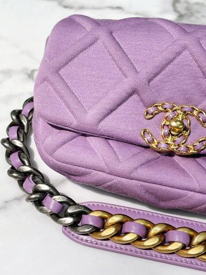 CHANEL 19 WAIST BAG, Purple/Gold
