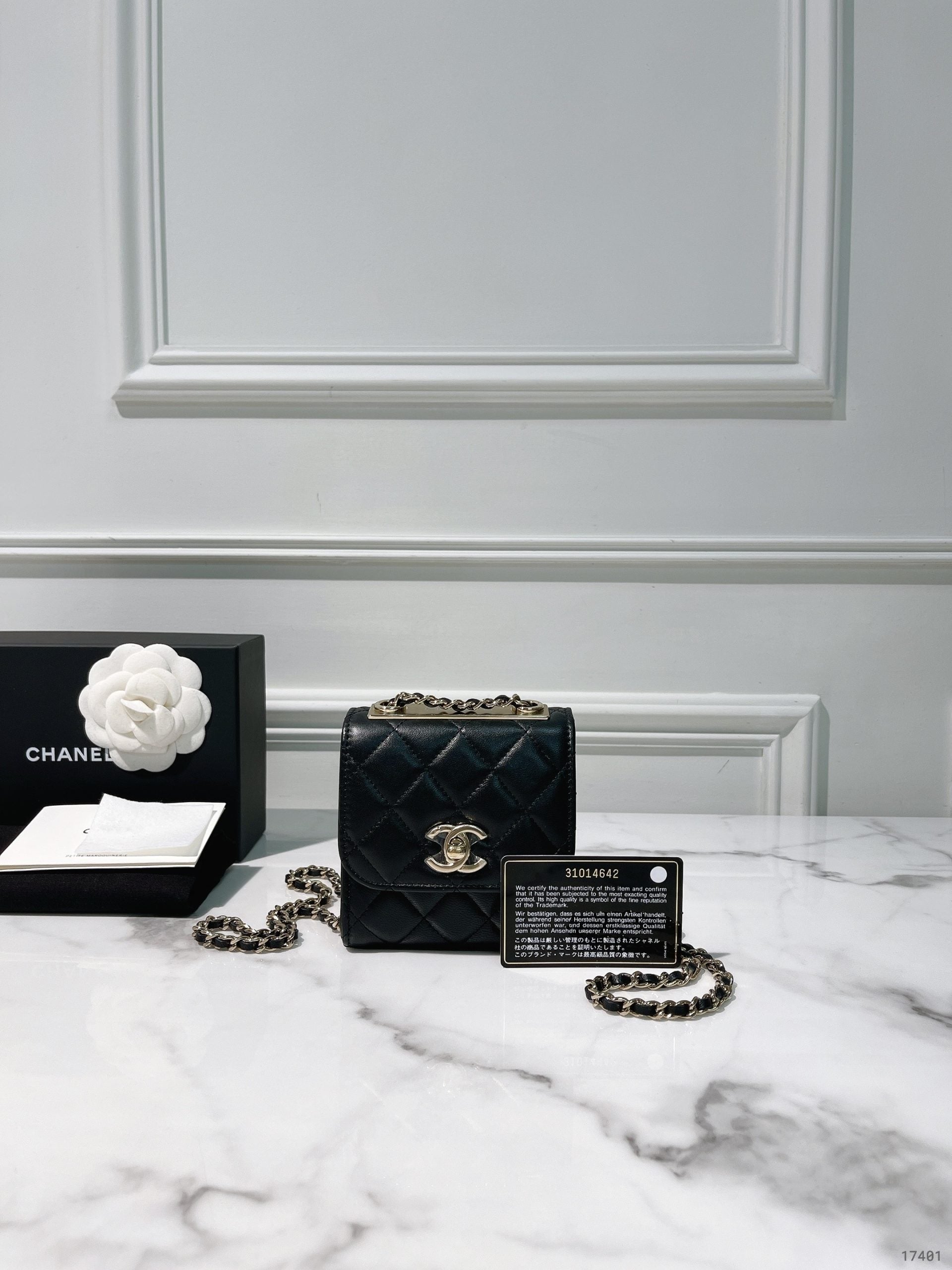 CHANEL MINI TRENDY CC WOC, Black/Gold