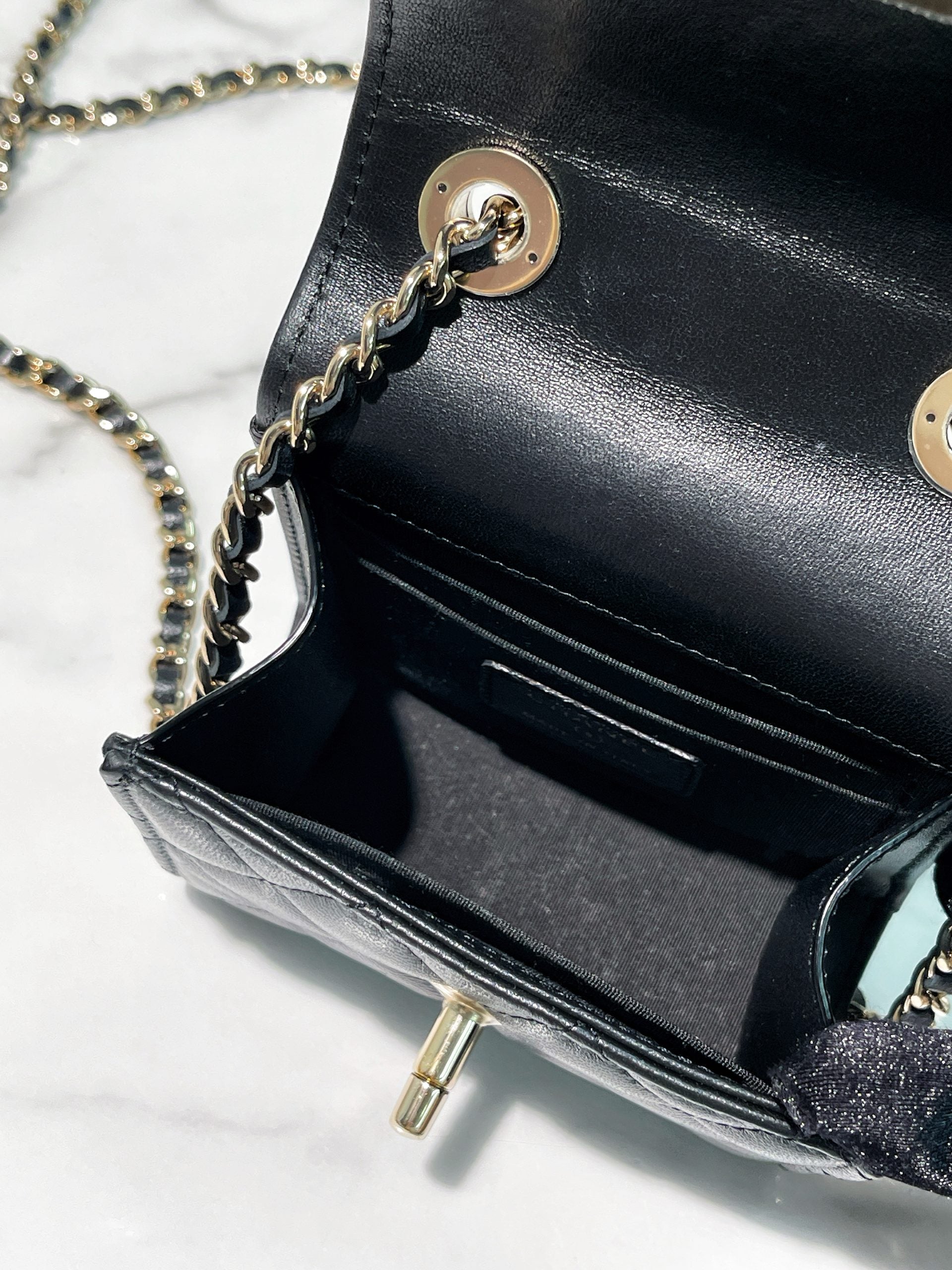 CHANEL MINI TRENDY CC WOC, Black/Gold