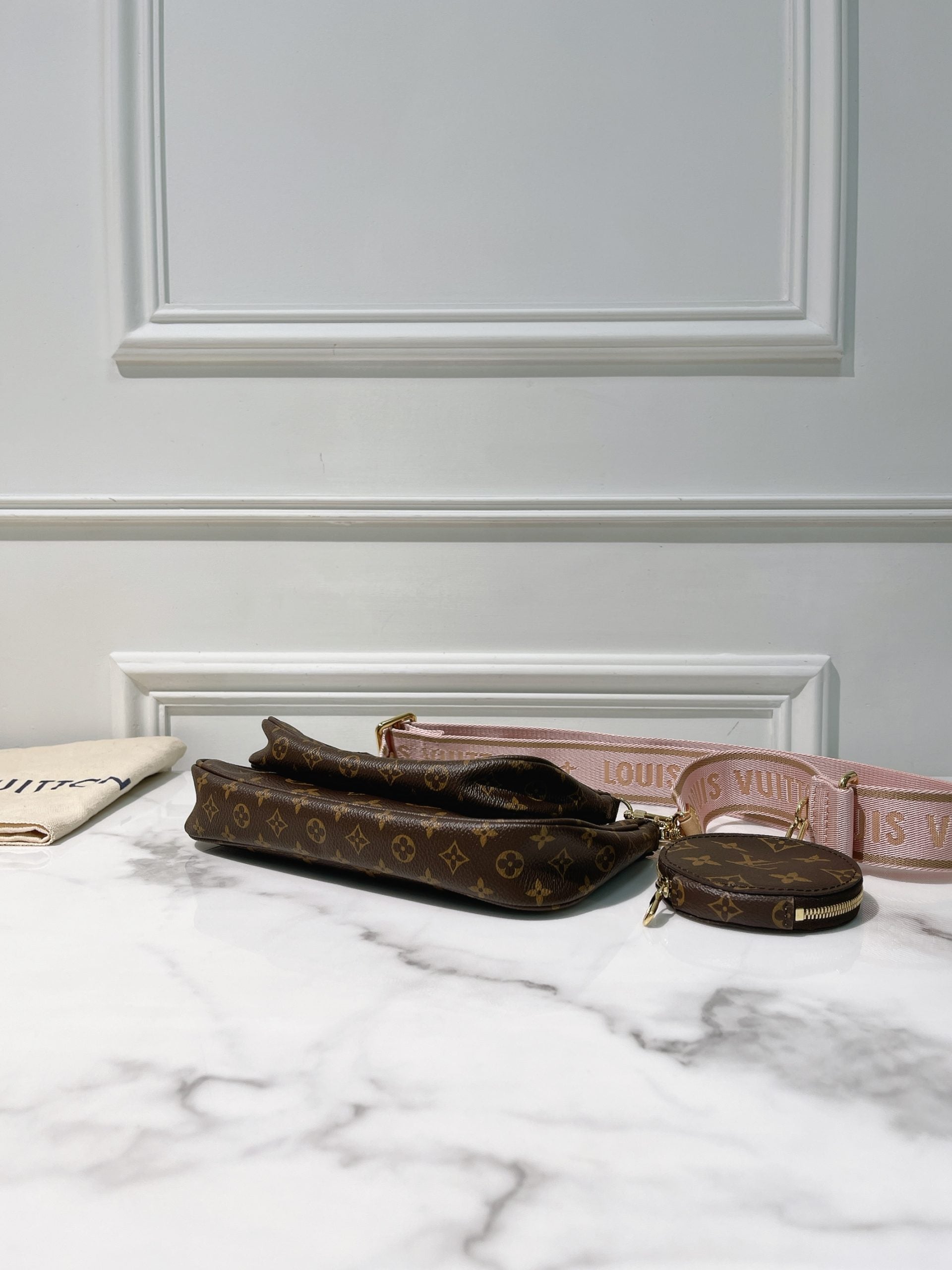 LV MULTI POCHETTE ACCESSOIRES, Monogram/Rose Clair