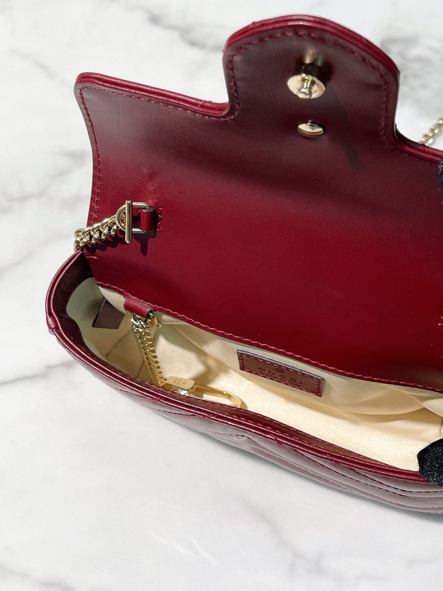 GUCCI SUPER MINI MARMONT, Red/Gold