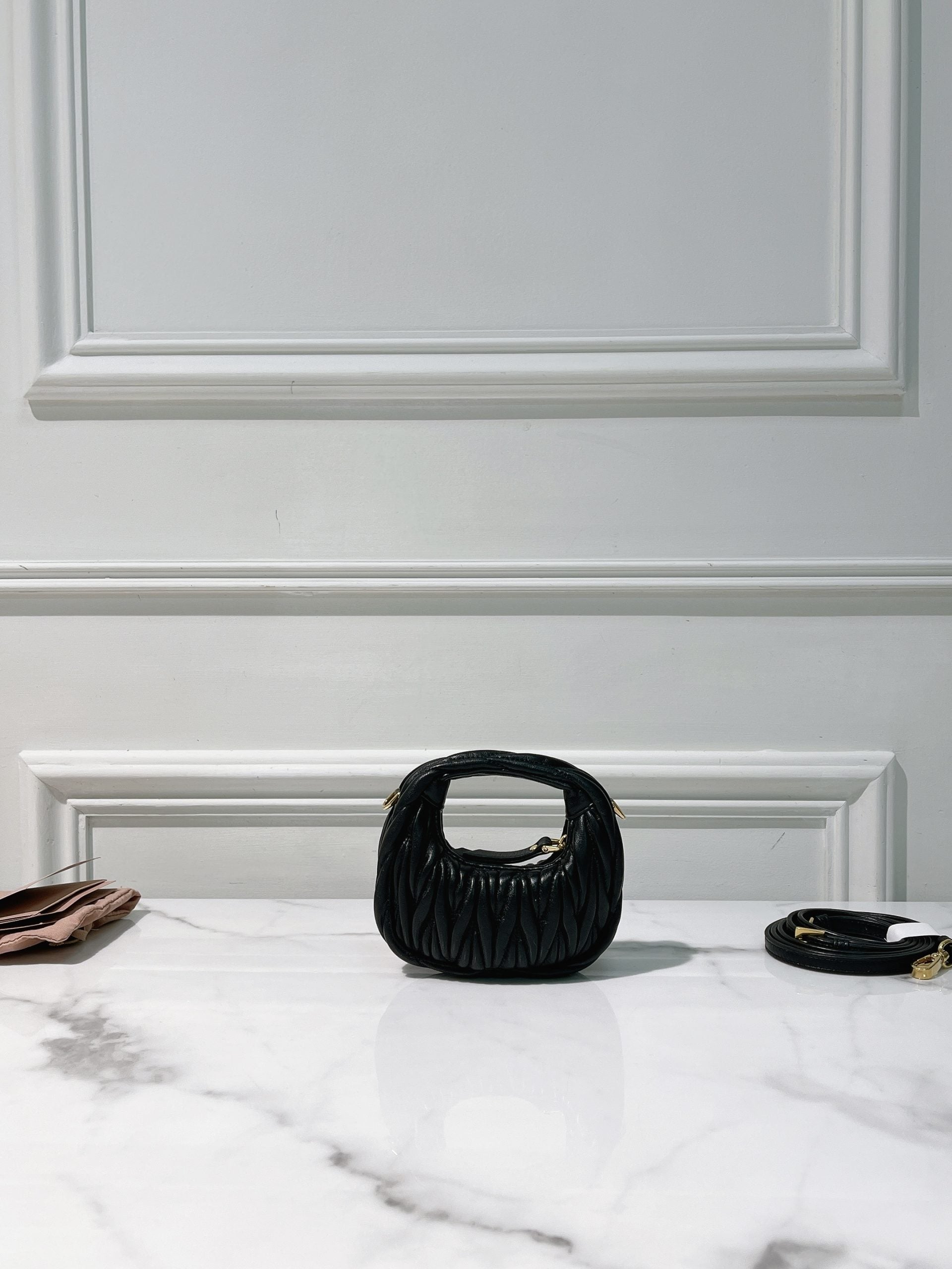 MIUMIU MICRO WANDER, Black/Gold