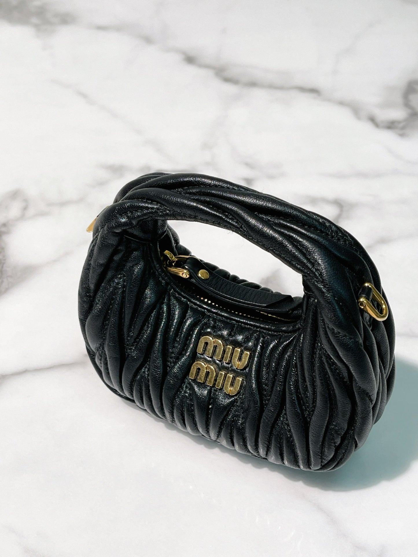 MIUMIU MICRO WANDER, Black/Gold
