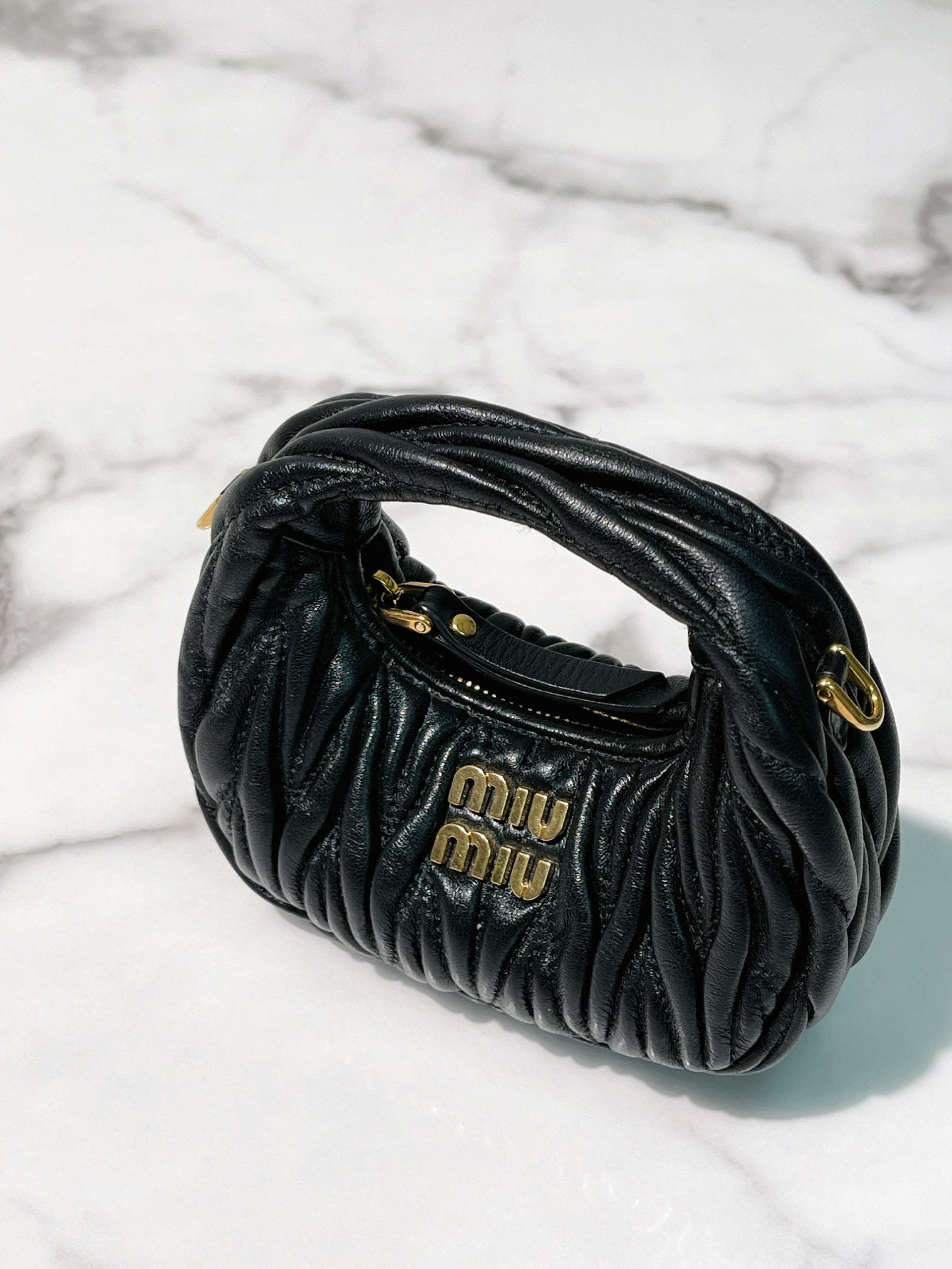 MIUMIU MICRO WANDER, Black/Gold