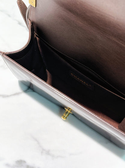 CHANEL MEDIUM BOY HANDBAG, Red/Gold