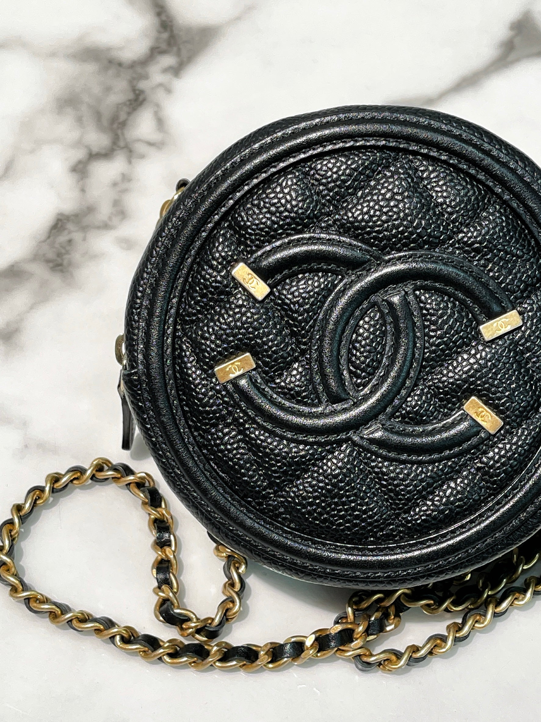 CHANEL FILIGREE ROUND CHAIN BAG, Black/Gold