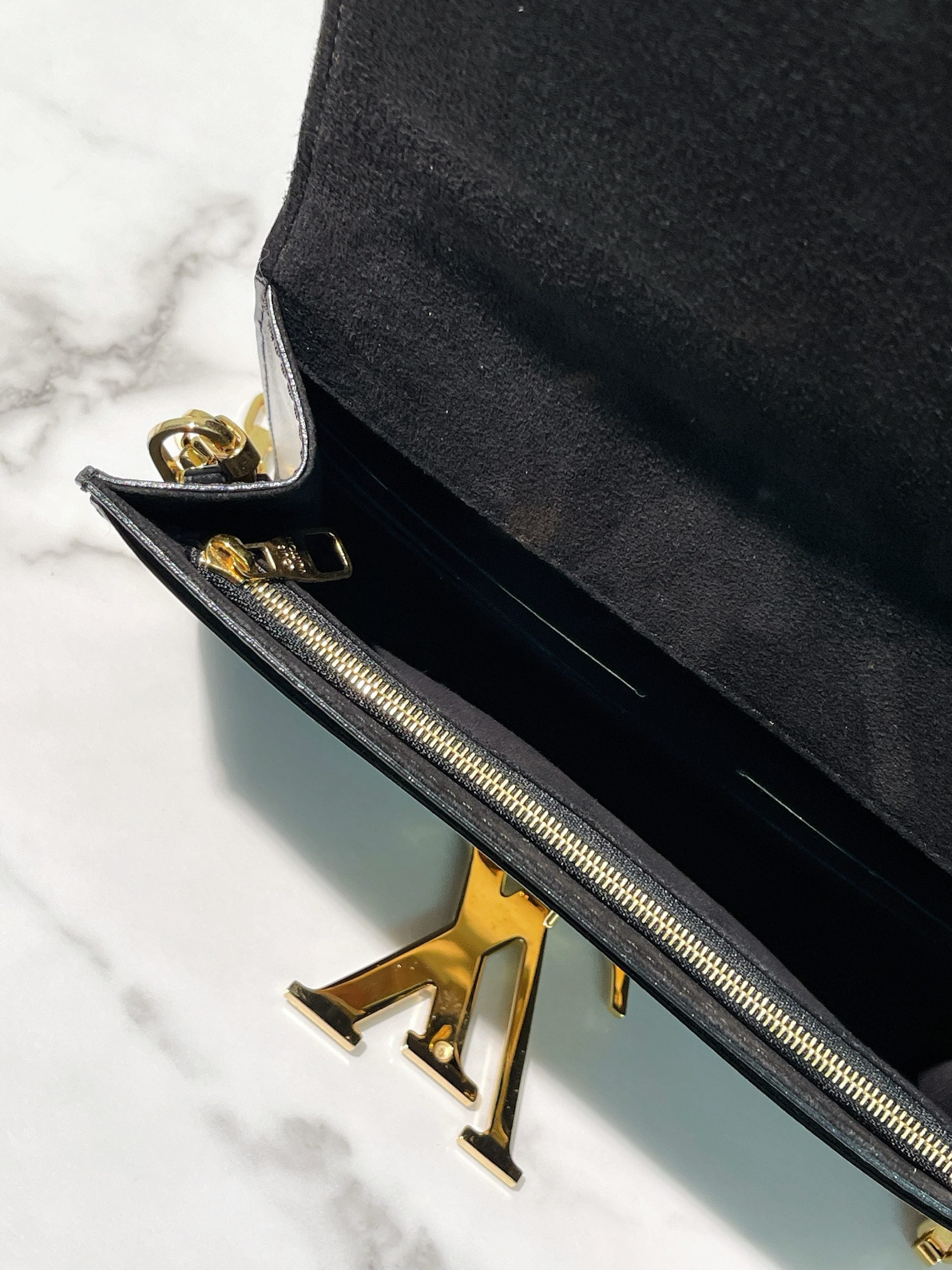 LV POCHETTE LOUISE GM, Black/Gold