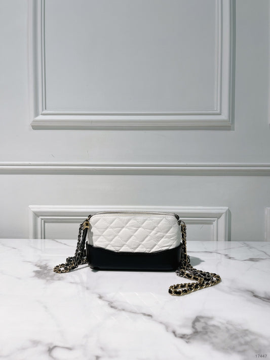 CHANEL MINI GABRIELLE, Black/White