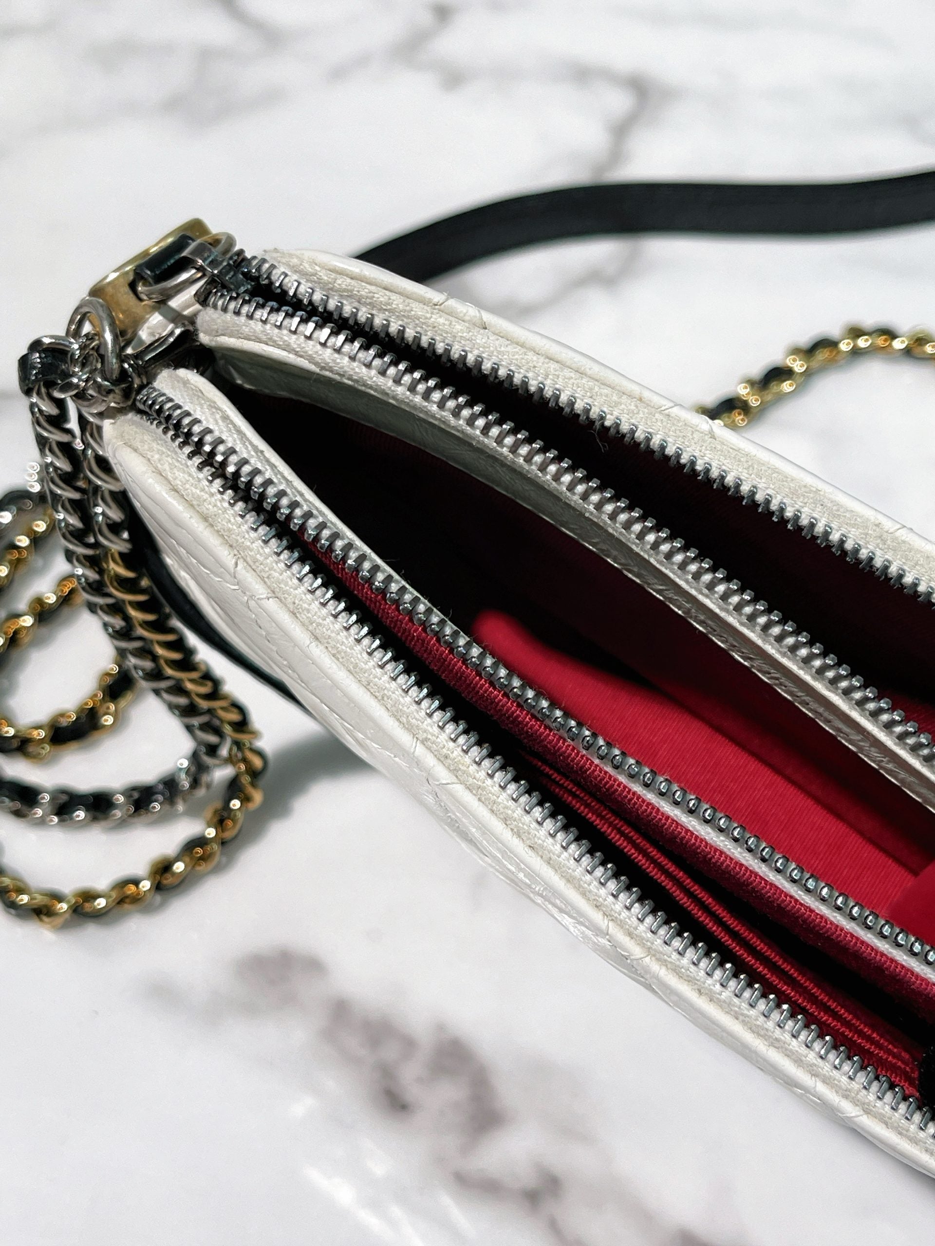 CHANEL MINI GABRIELLE, Black/White