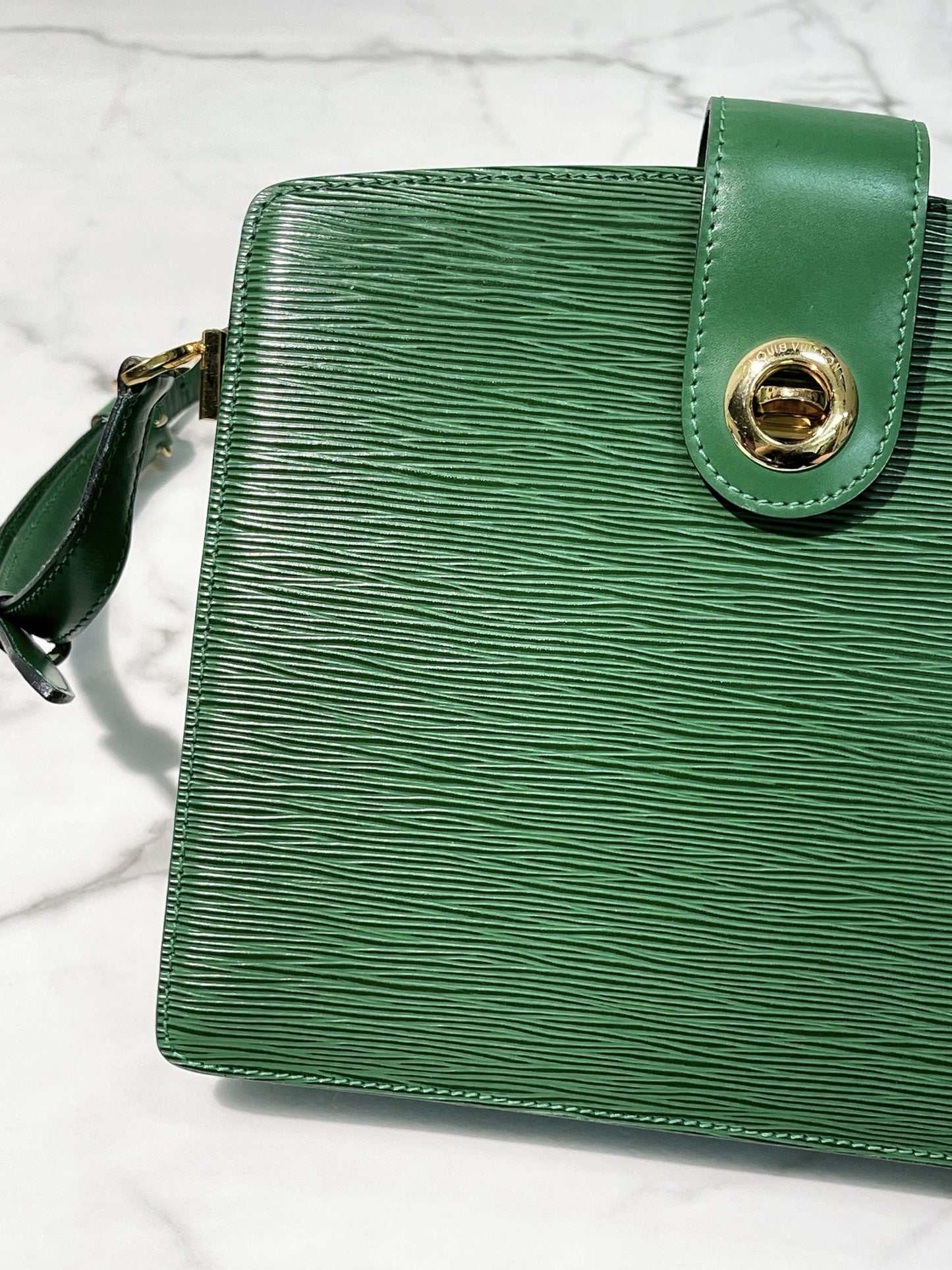 LV VINTAGE CAPUCINES SHOULDER BAG, Green/Gold