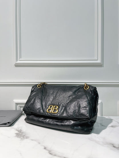 BALENCIAGA MEDIUM MONACO CHAIN BAG, Black/Gold