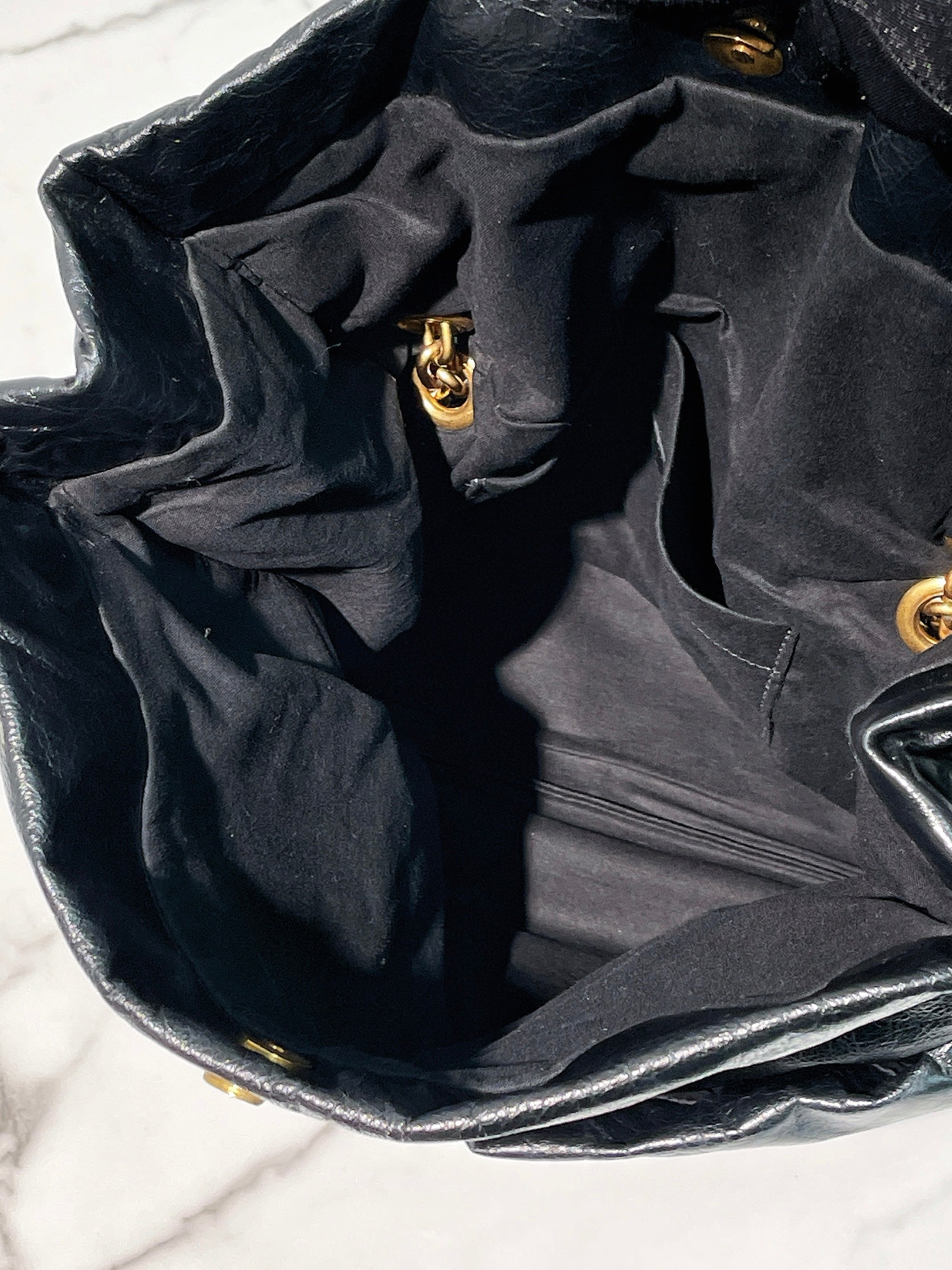 BALENCIAGA MEDIUM MONACO CHAIN BAG, Black/Gold