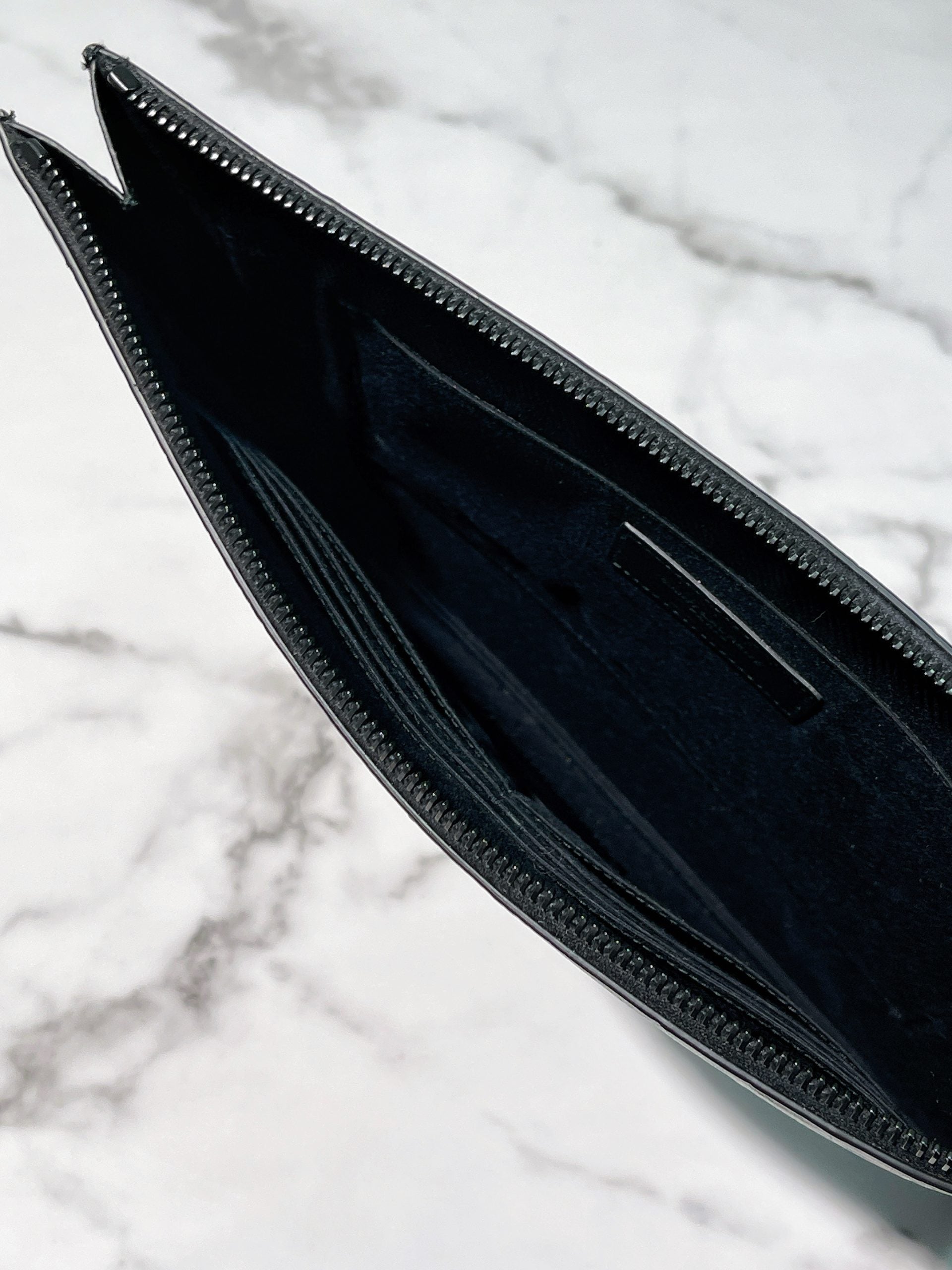 YSL ZIP POUCH, So Black