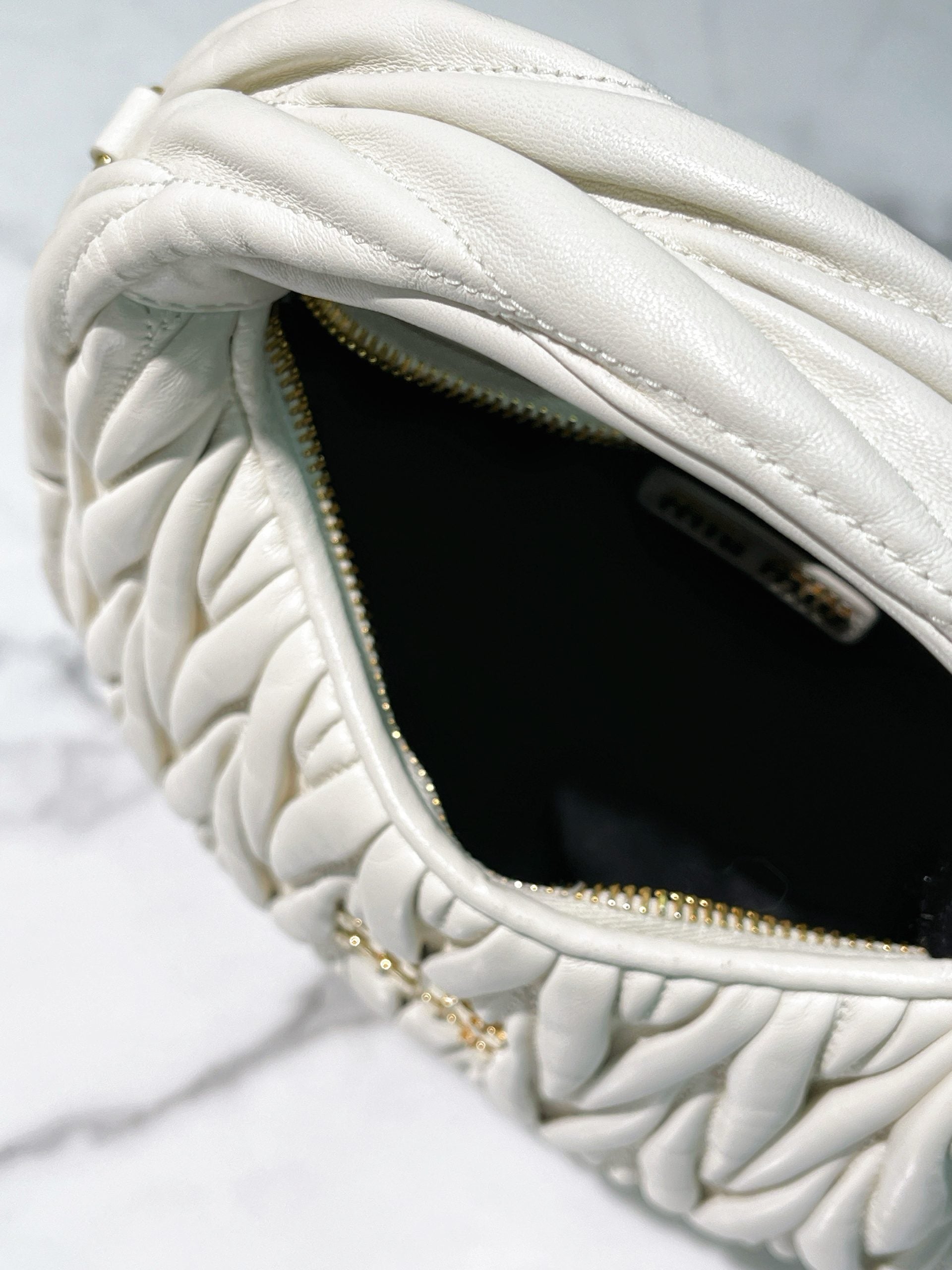 MIUMIU SMALL WANDER HOBO, White/Gold