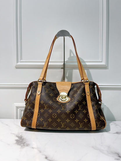 LV VINTAGE STRESA HANDBAG, Monogram