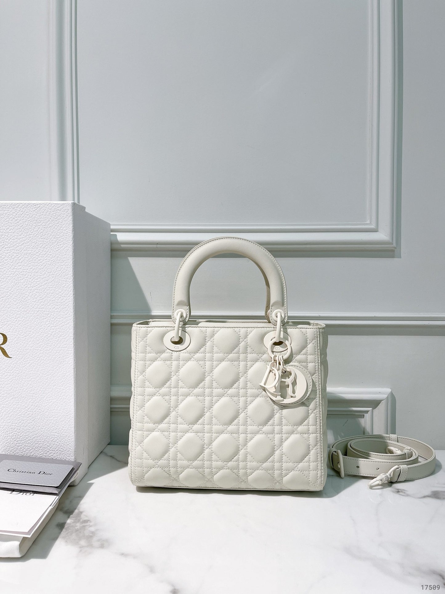 DIOR MEDIUM LADY DIOR BAG, So White