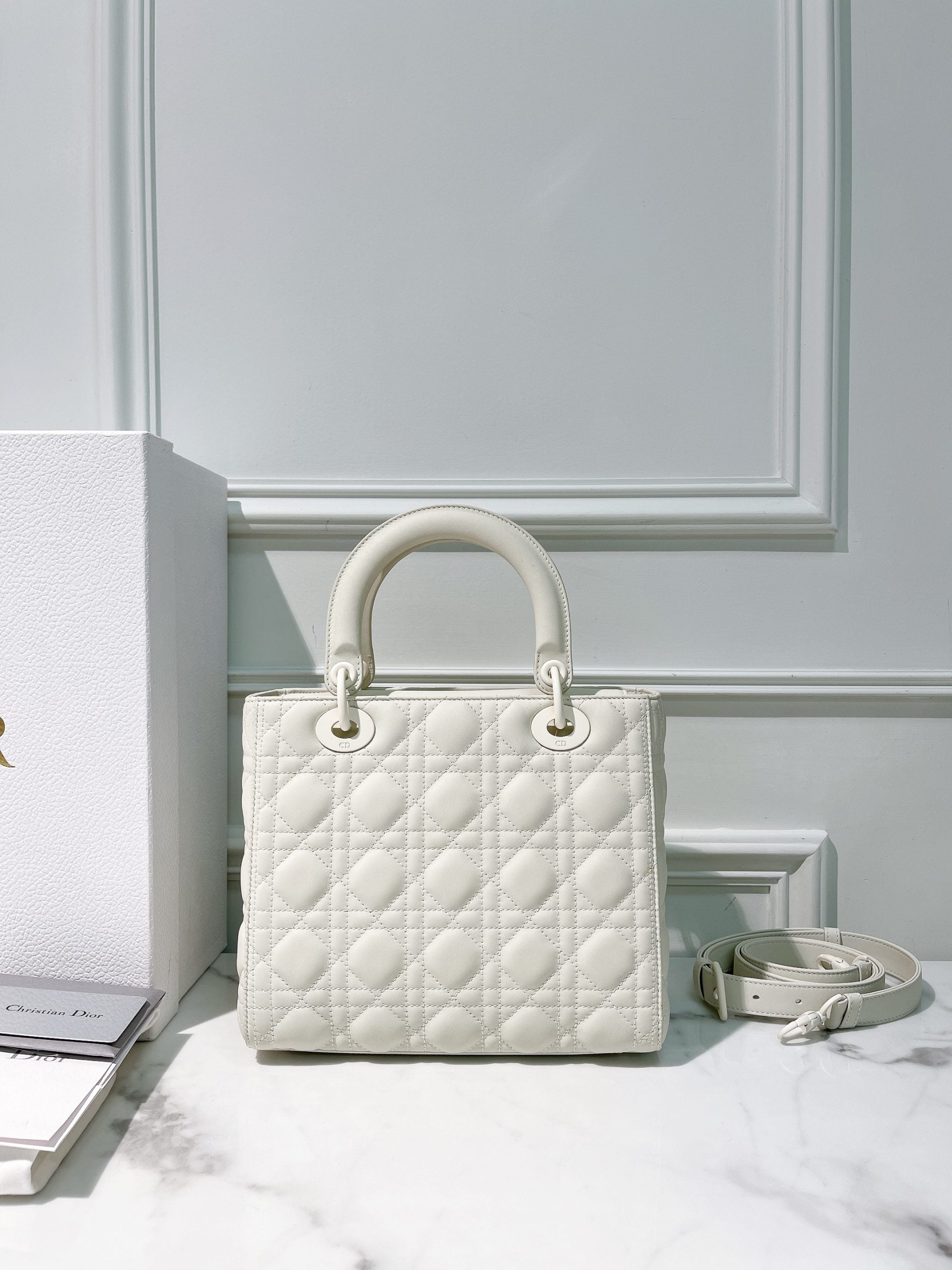 DIOR MEDIUM LADY DIOR BAG, So White