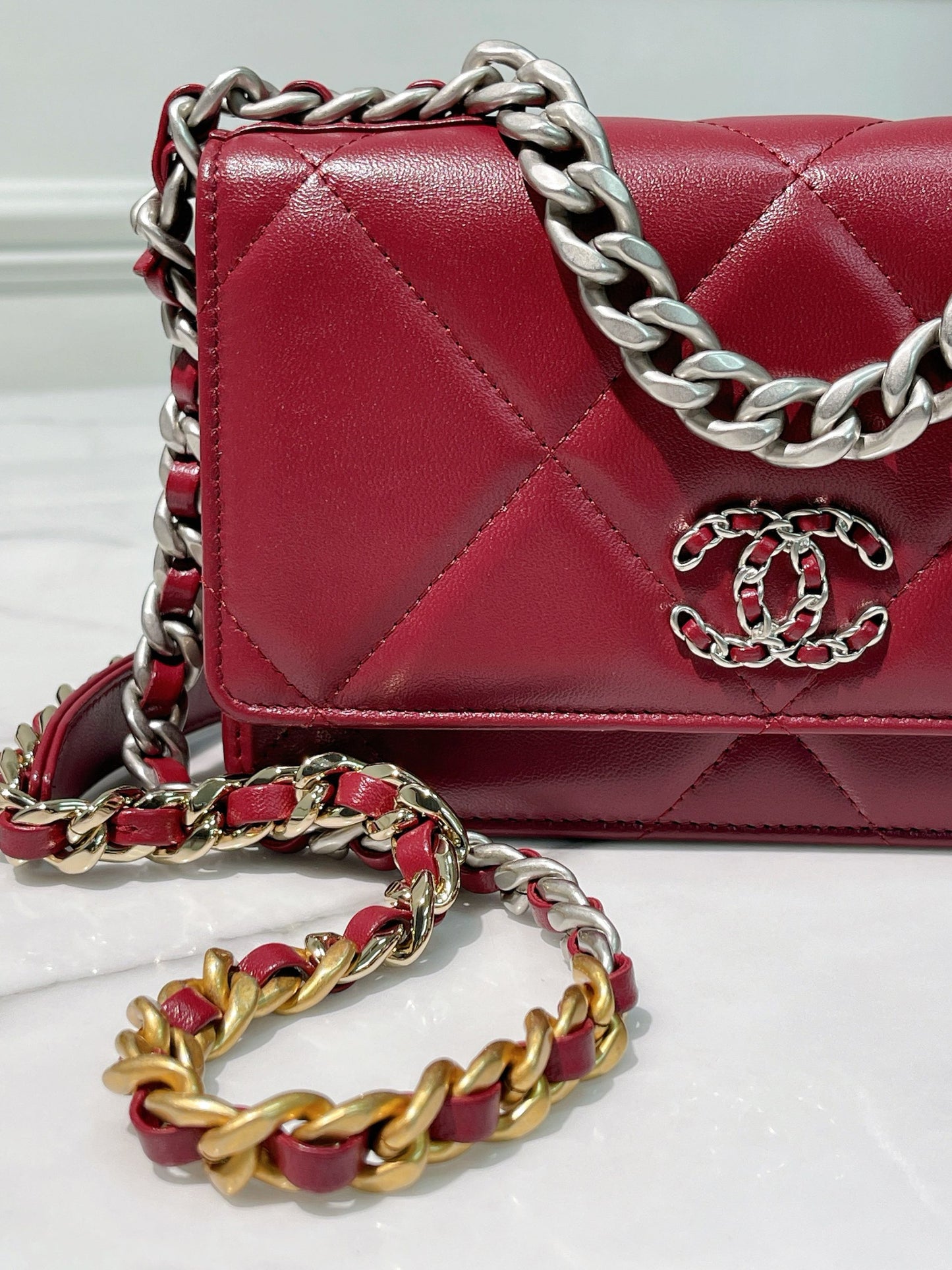 CHANEL 19 WOC, Red/Silver/Gold