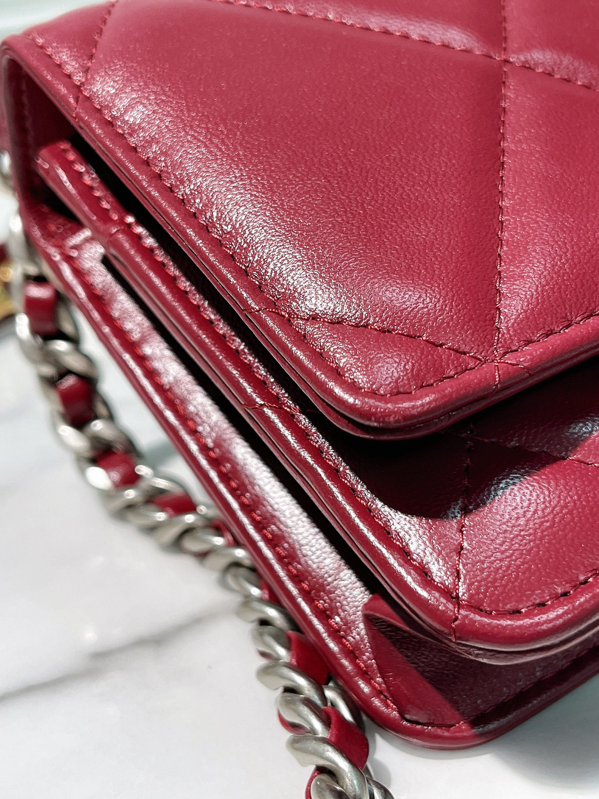 CHANEL 19 WOC, Red/Silver/Gold