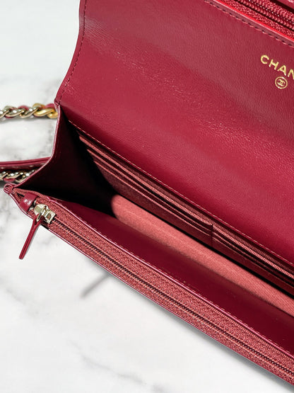 CHANEL 19 WOC, Red/Silver/Gold