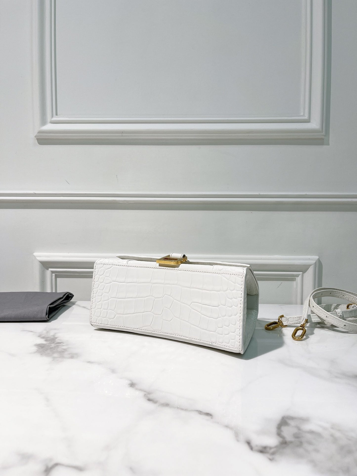 BALENCIAGA HOURGLASS SMALL, White/Gold