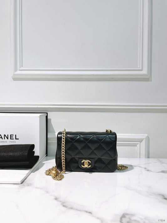 CHANEL 25C MINI FLAP, Black/Gold