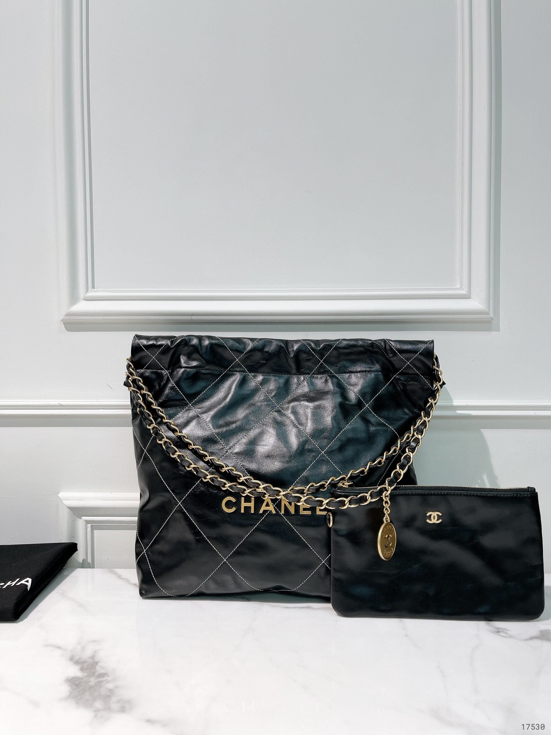 CHANEL SMALL 22 BAG, Black/Gold