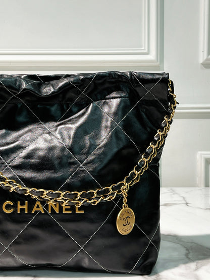 CHANEL SMALL 22 BAG, Black/Gold