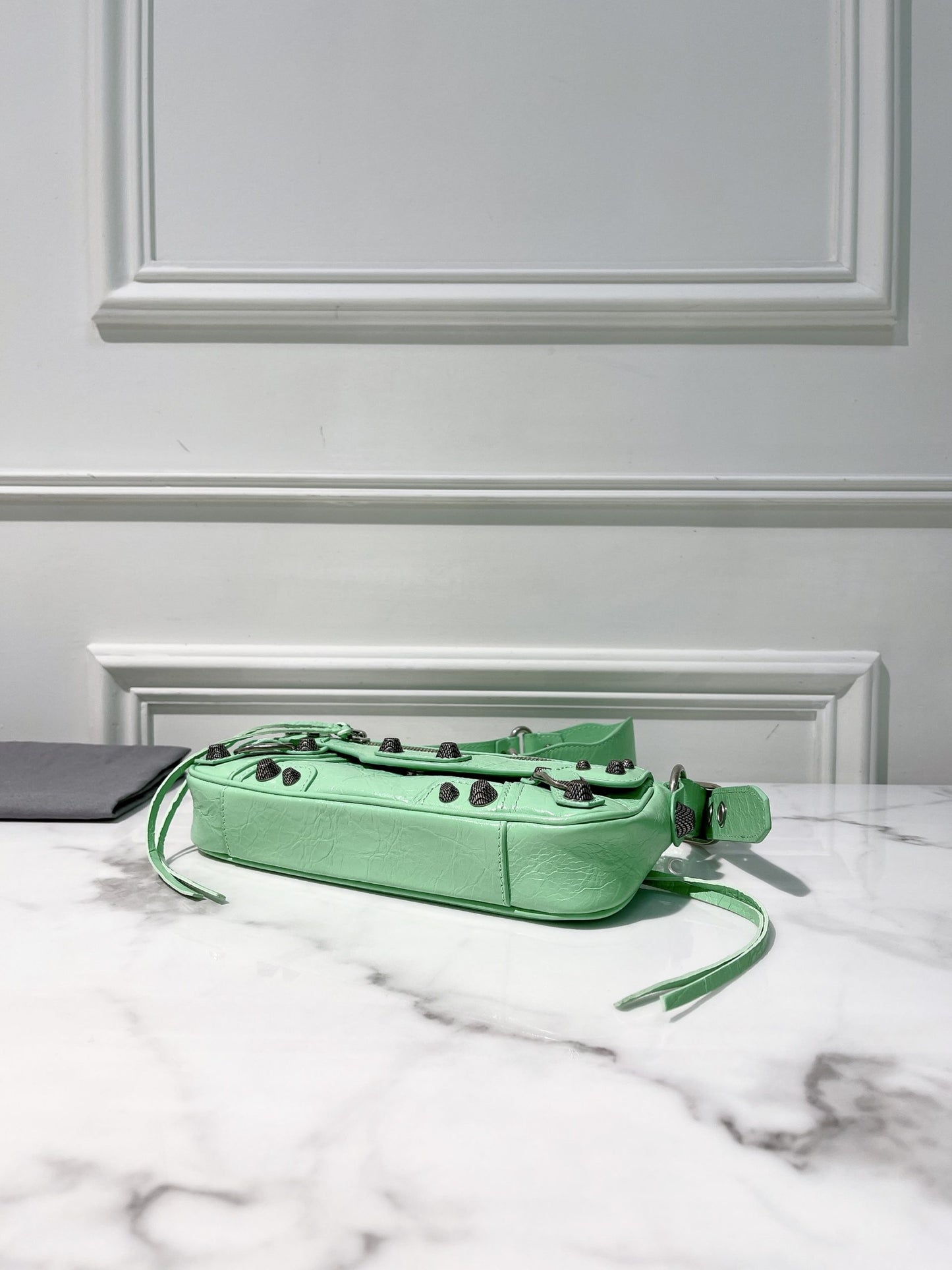 BALENCIAGA LE CAGOLE FLAP BAG XS, Green