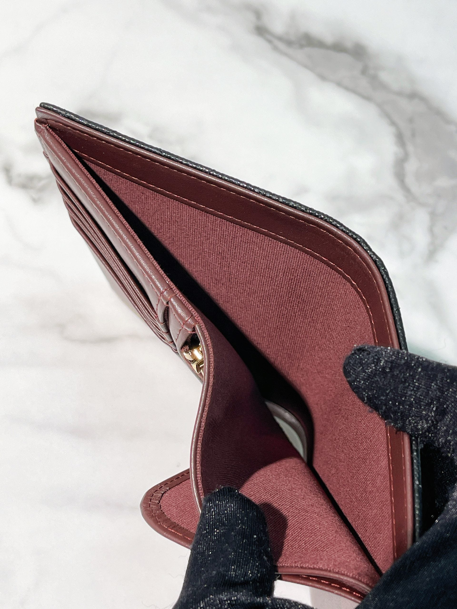 CHANEL PASSPORT COVER, Black/Gold