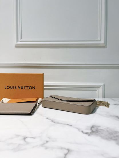 LV POCHETTE FELICIE, Tourterelle