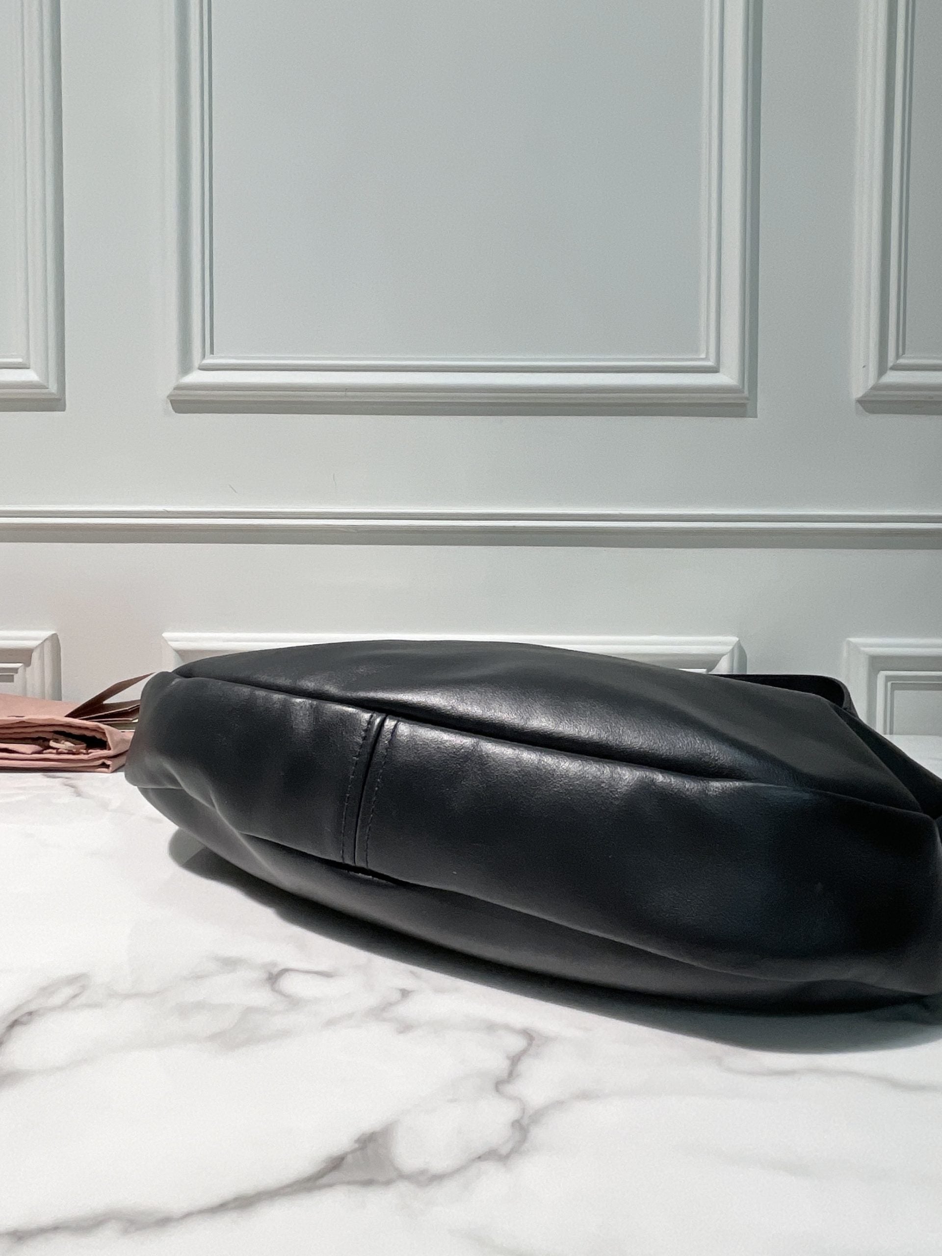 MIUMIU BLACK LEATHER HOBO