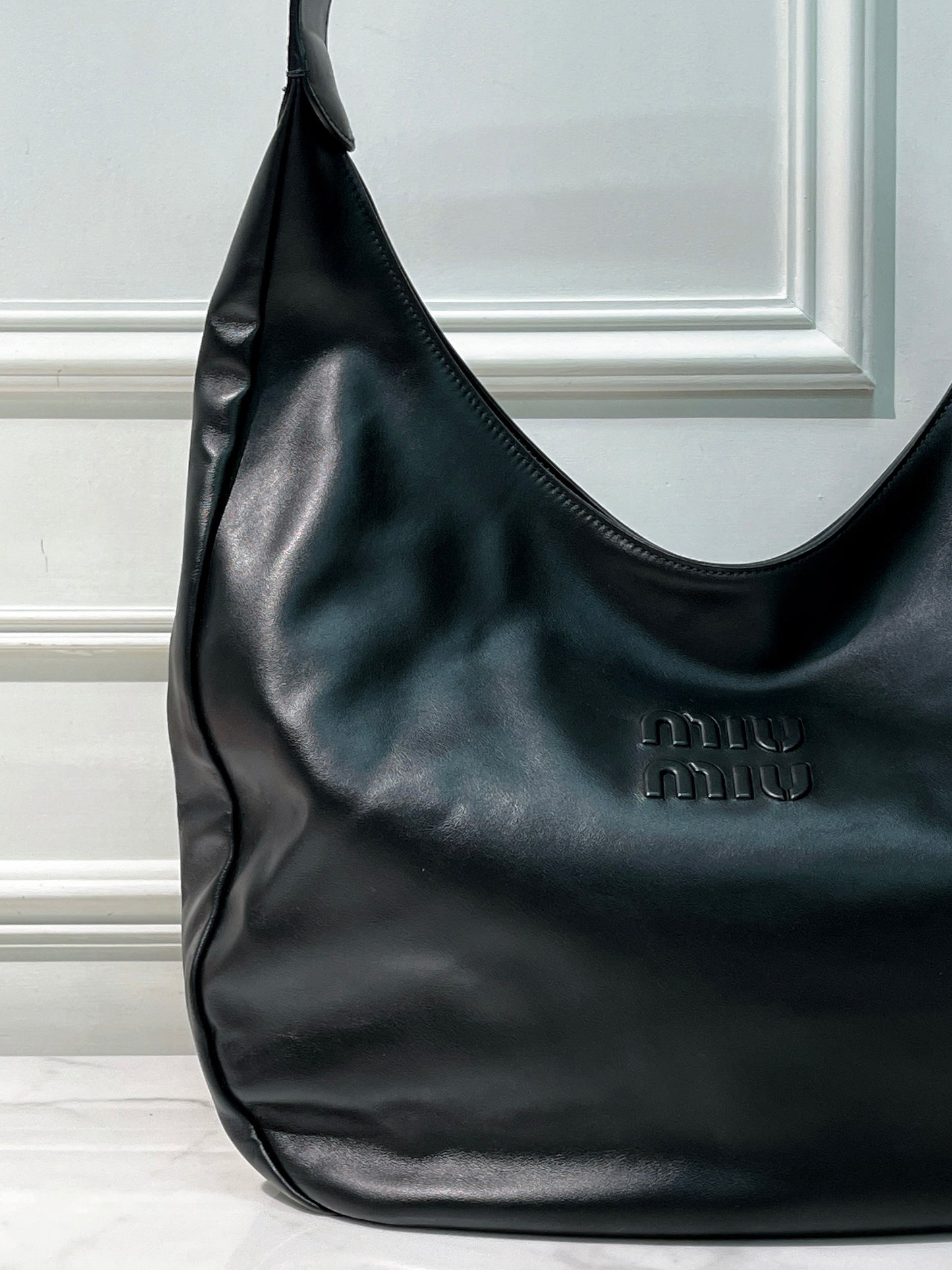 MIUMIU BLACK LEATHER HOBO