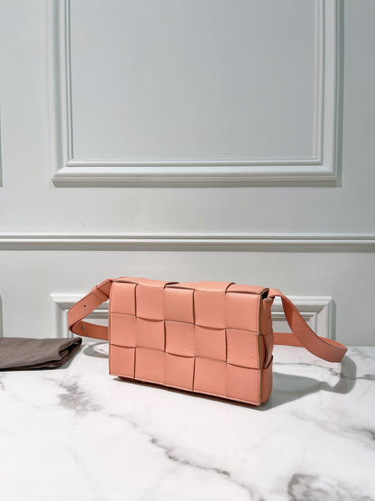 BOTTEGA VENETA CASSETTE, Pink