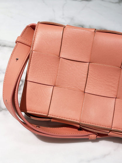 BOTTEGA VENETA CASSETTE, Pink