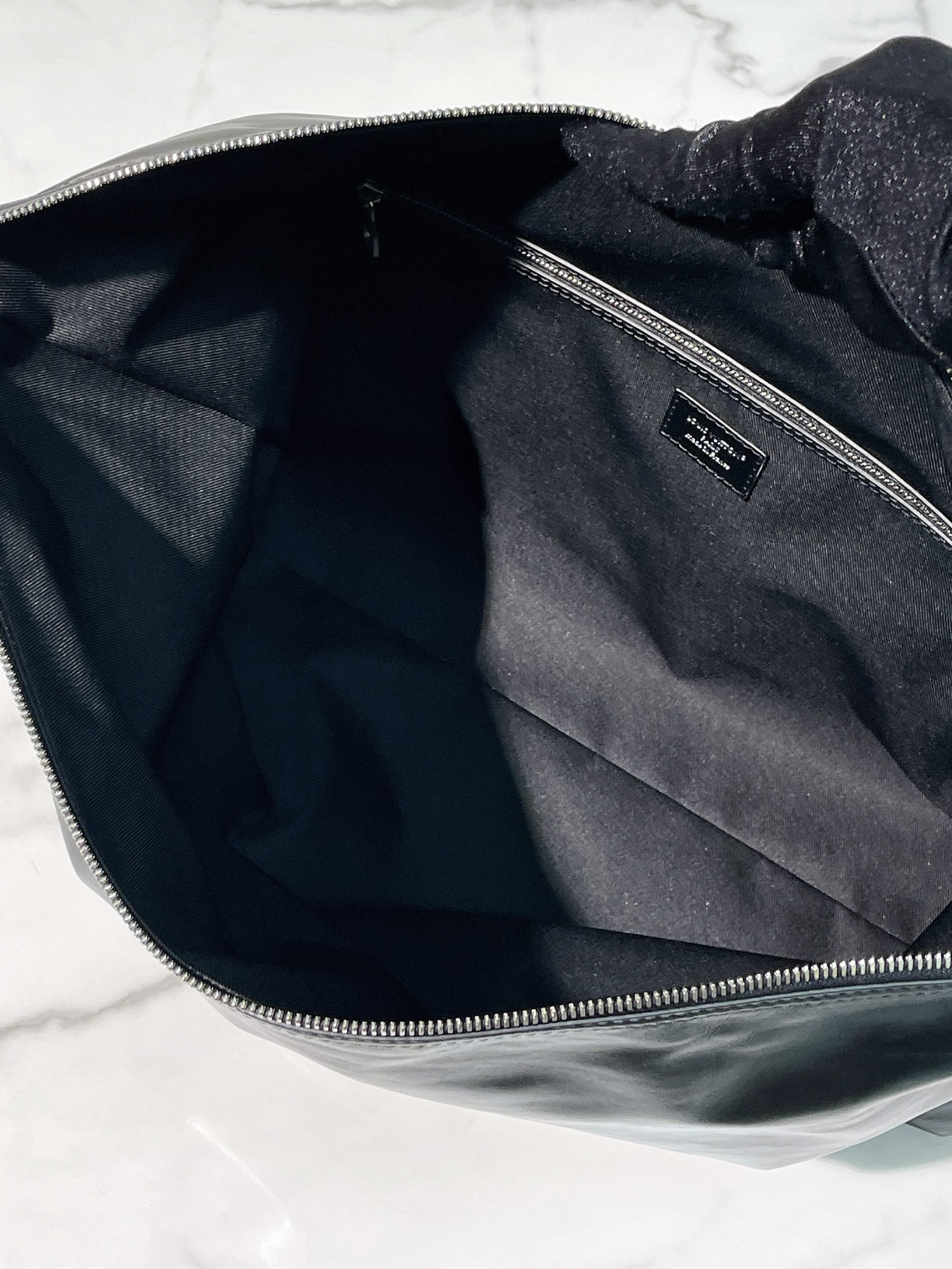 LV VAGABOND HOBO, Black