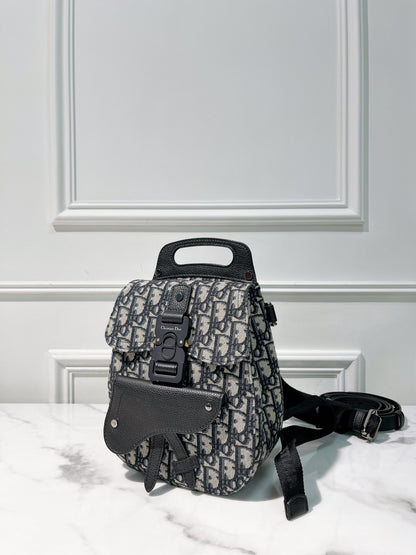 DIOR SADDLE BACKPACK