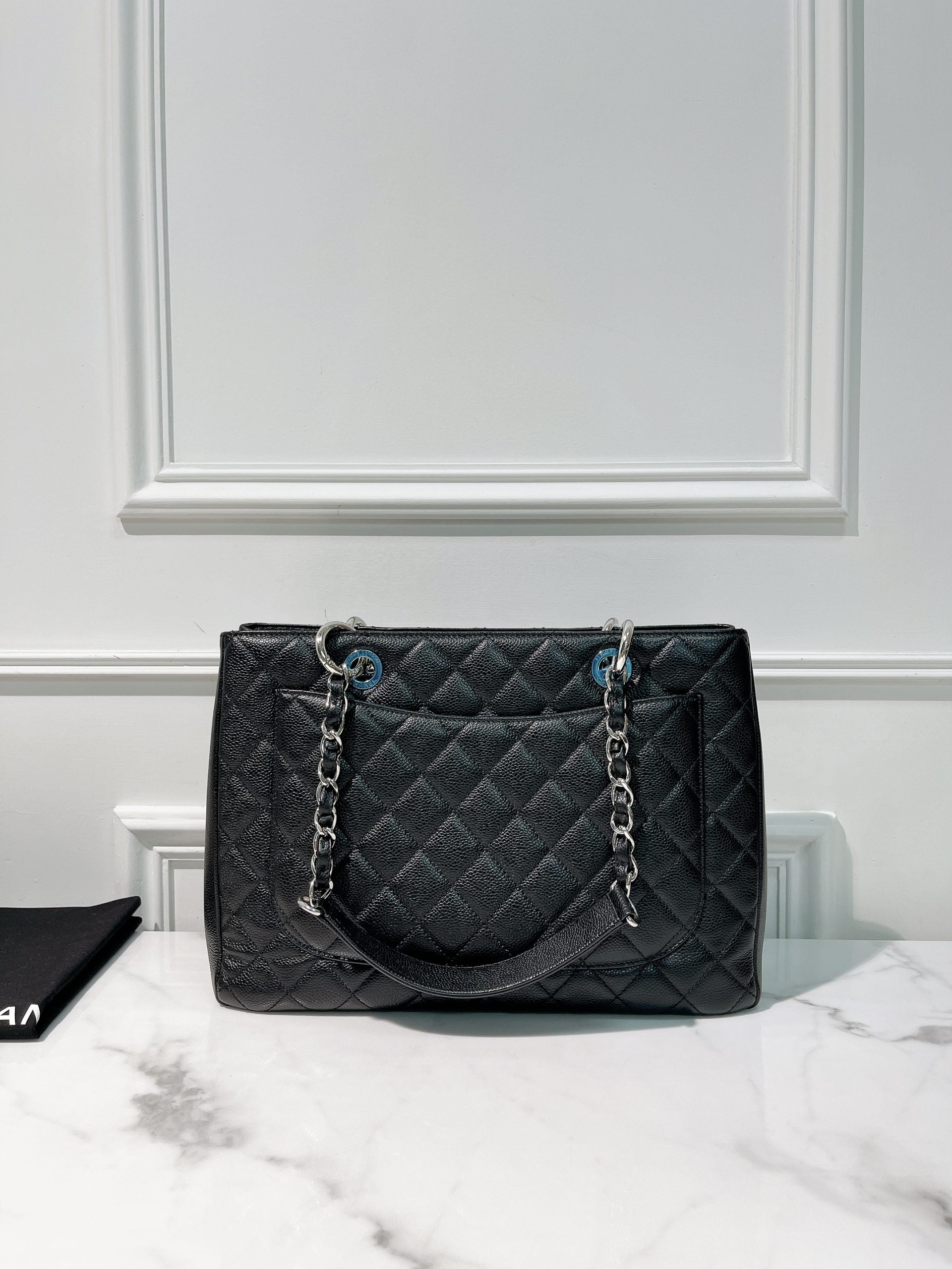 CHANEL GRAND SHOPPING TOTE, Black/Silver