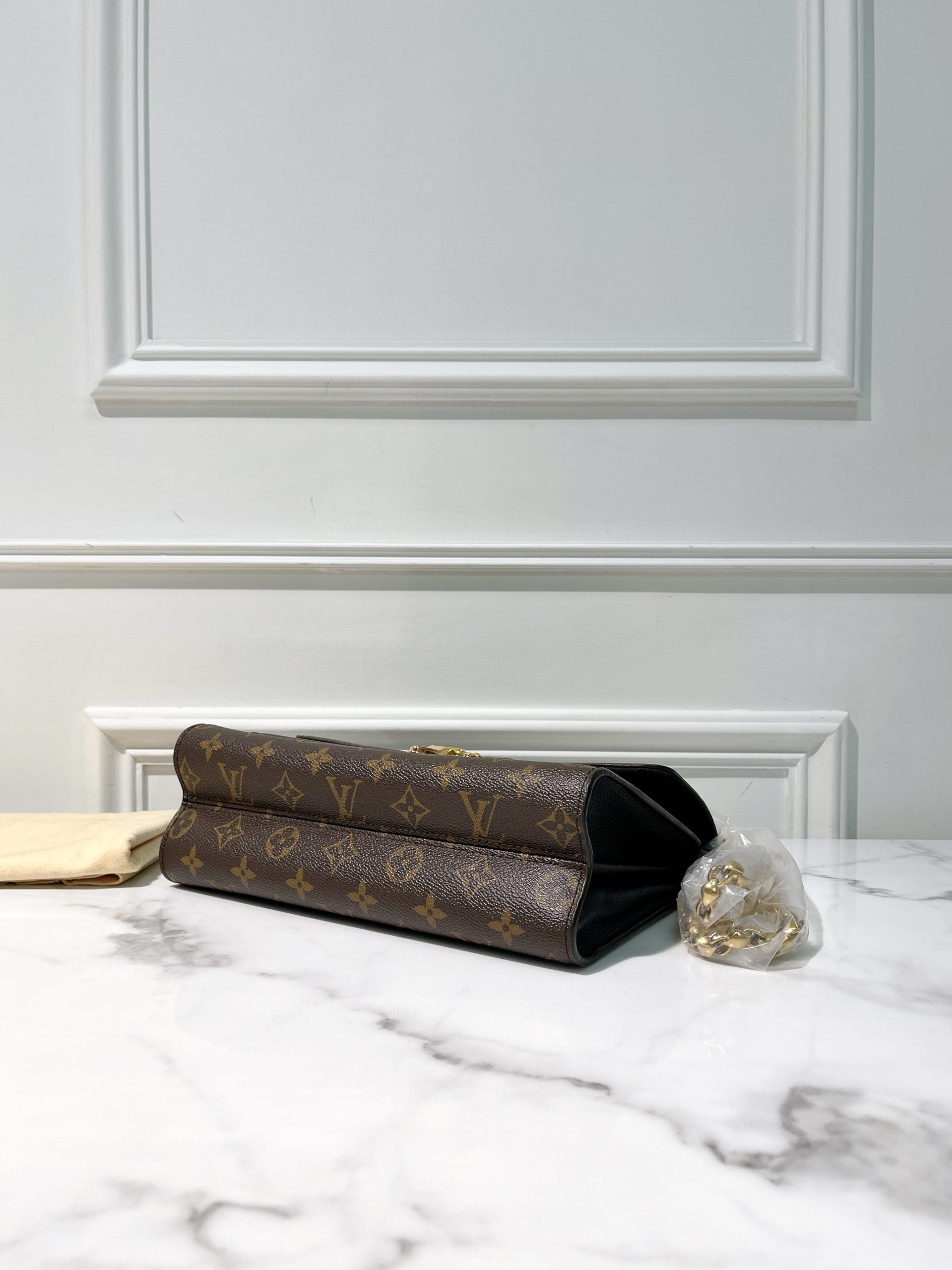 LV VICTOIRE, Monogram/Black