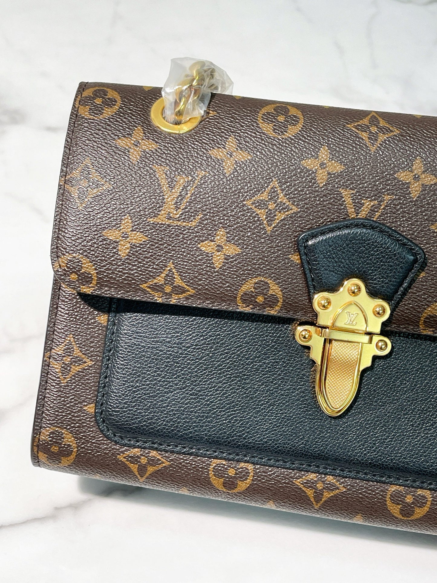 LV VICTOIRE, Monogram/Black