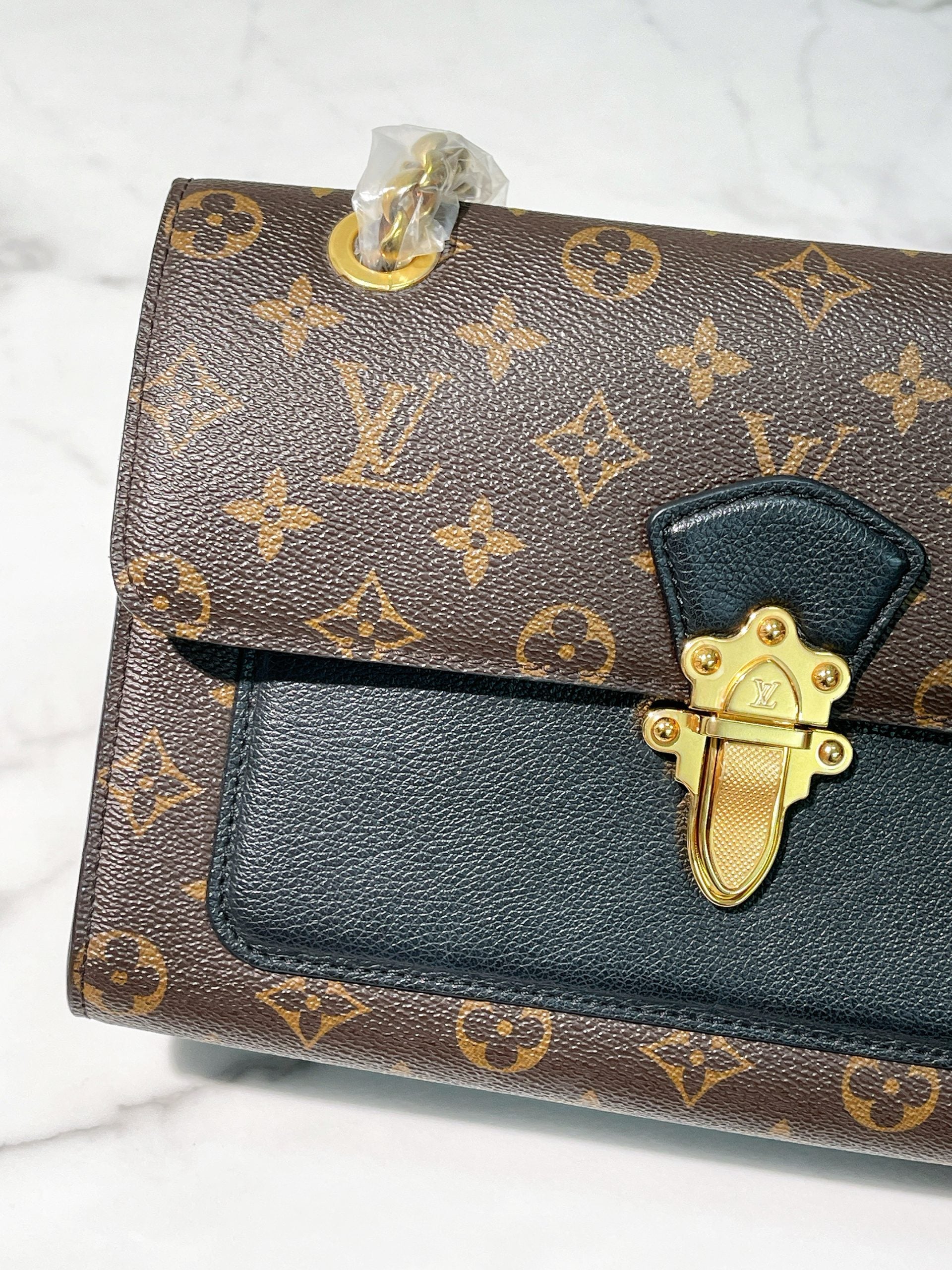 LV VICTOIRE, Monogram/Black