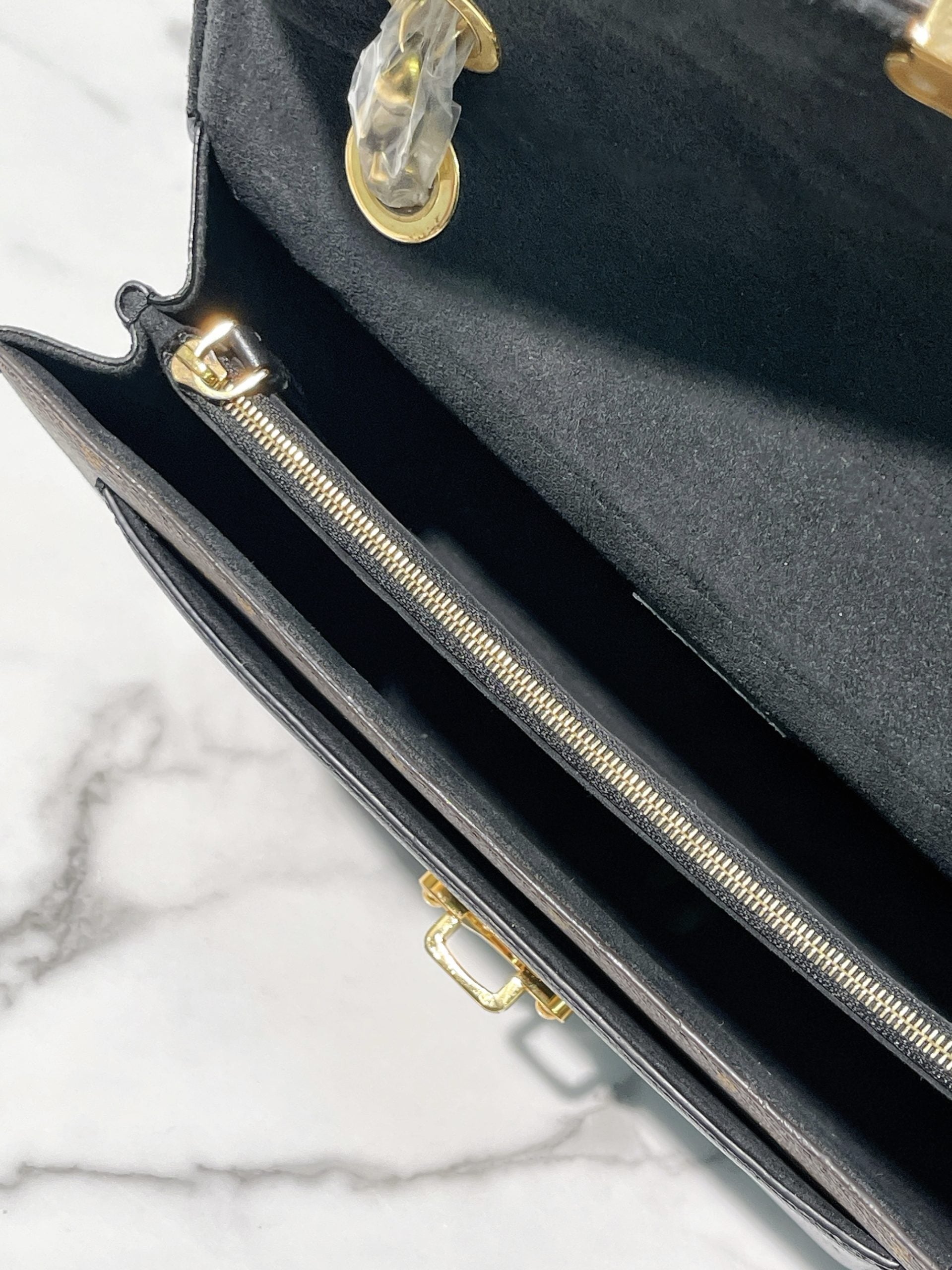 LV VICTOIRE, Monogram/Black